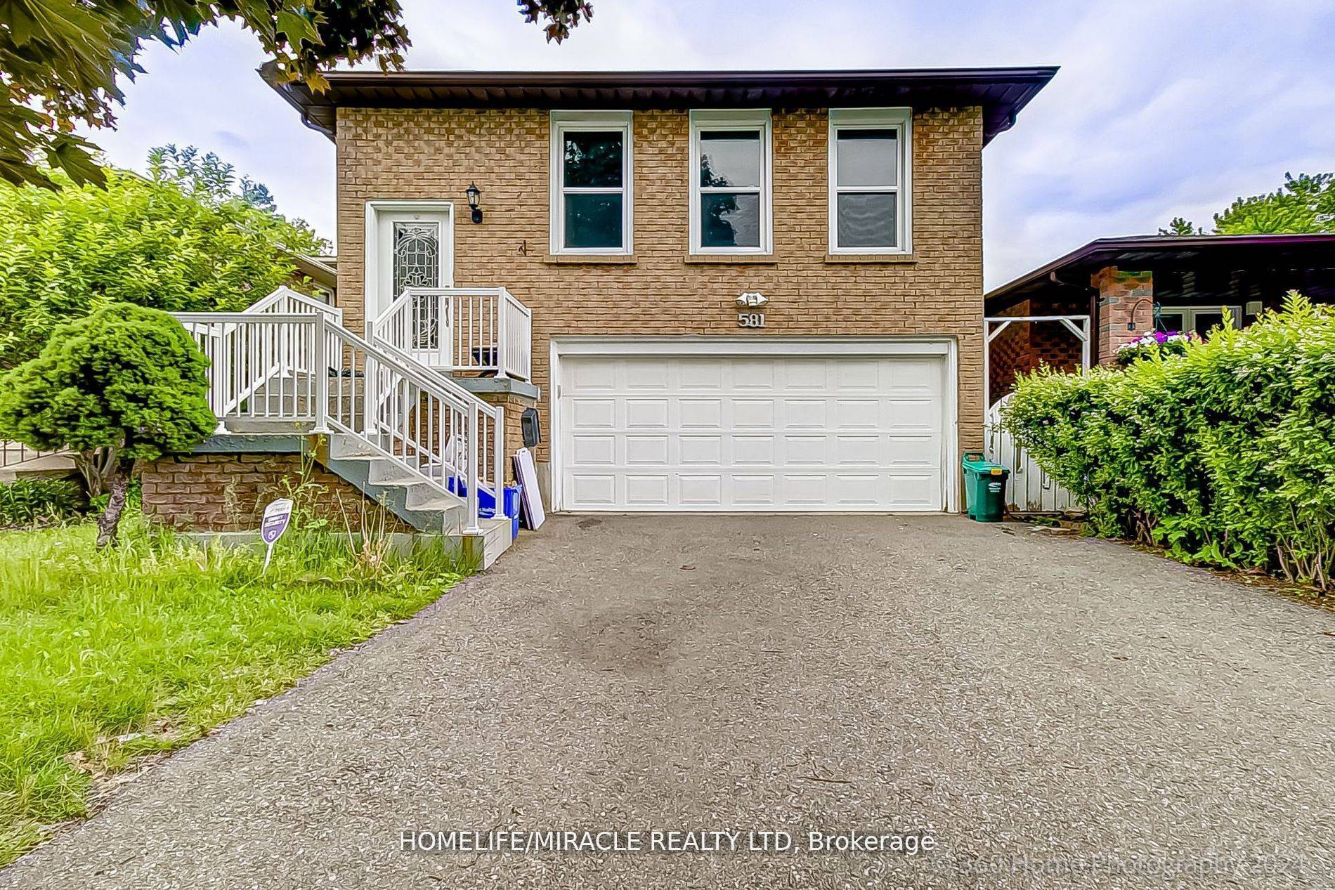 Milton, ON L9T 4T8,581 Hayward CRES
