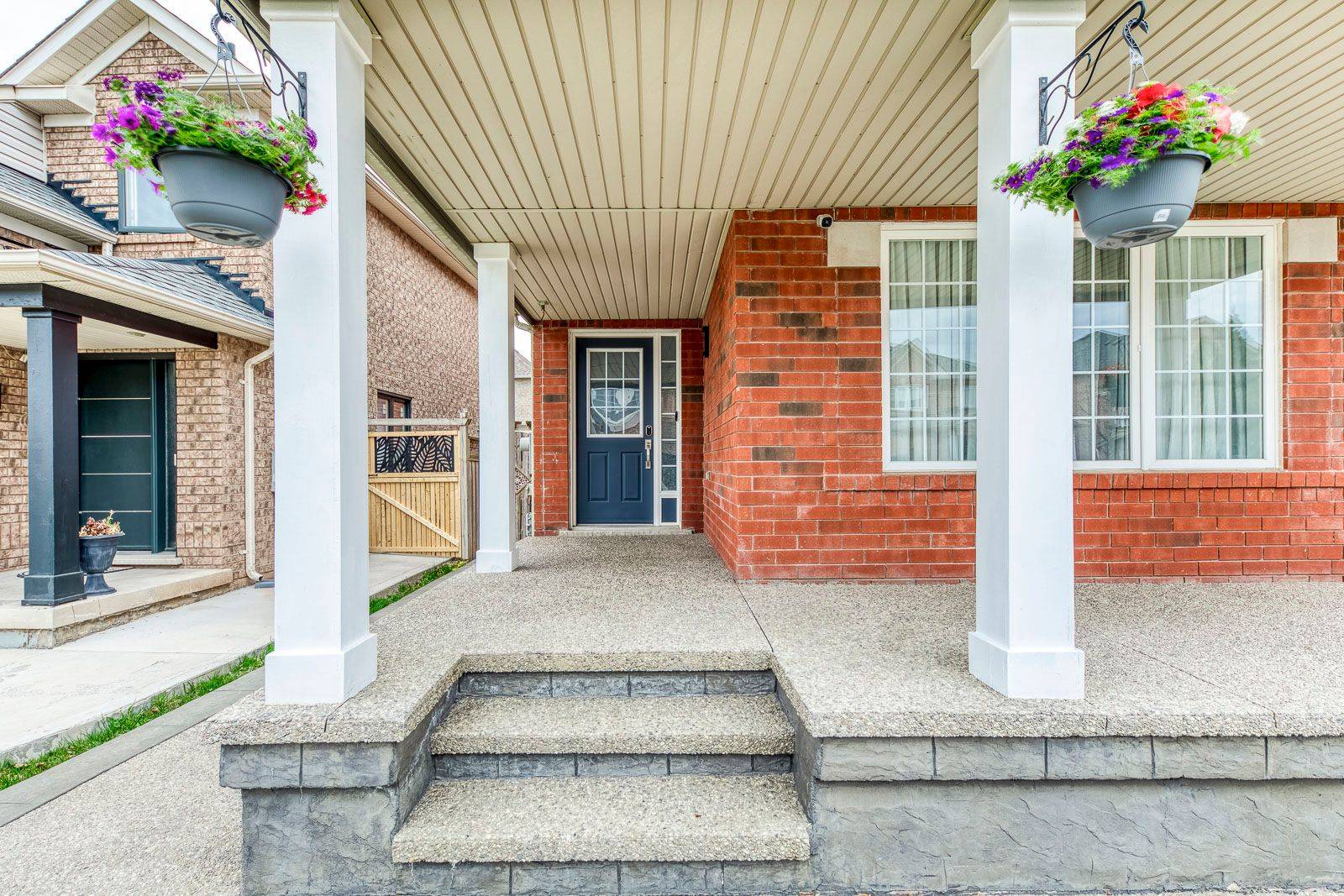 Mississauga, ON L5M 7B2,5737 Macphee RD