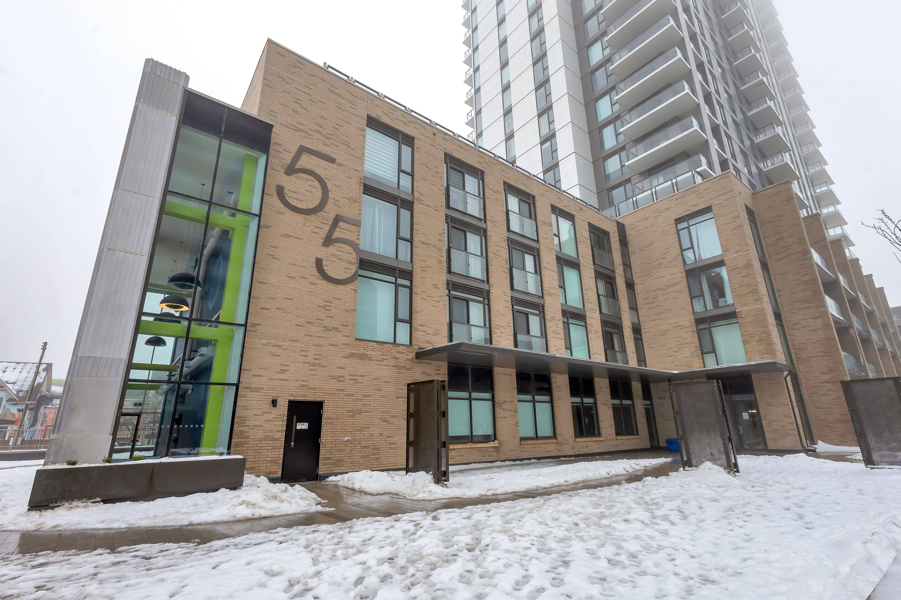 Kitchener, ON N2H 0C9,55 Duke ST W #225