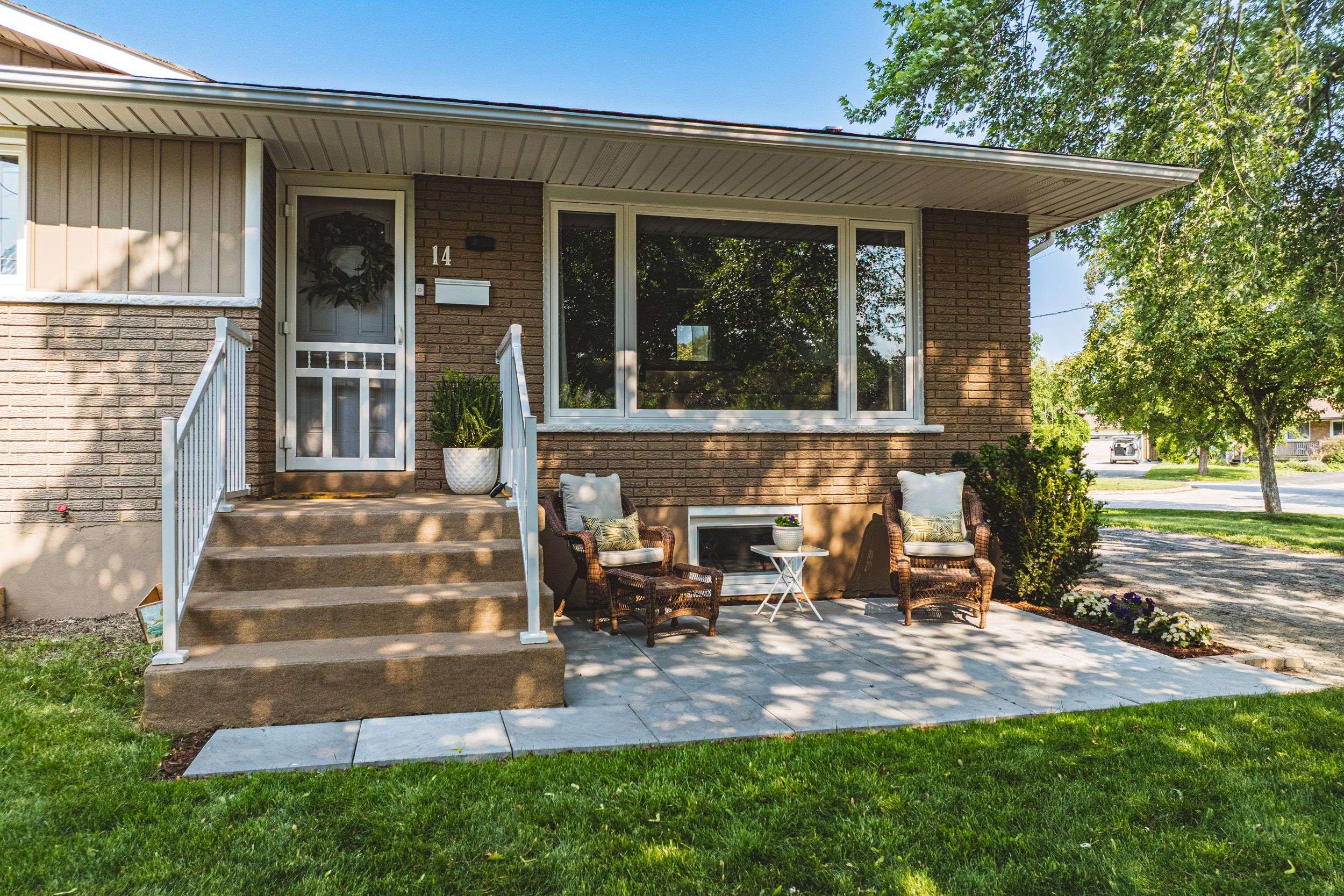 St. Catharines, ON L2M 6G7,14 ANCASTER BLVD