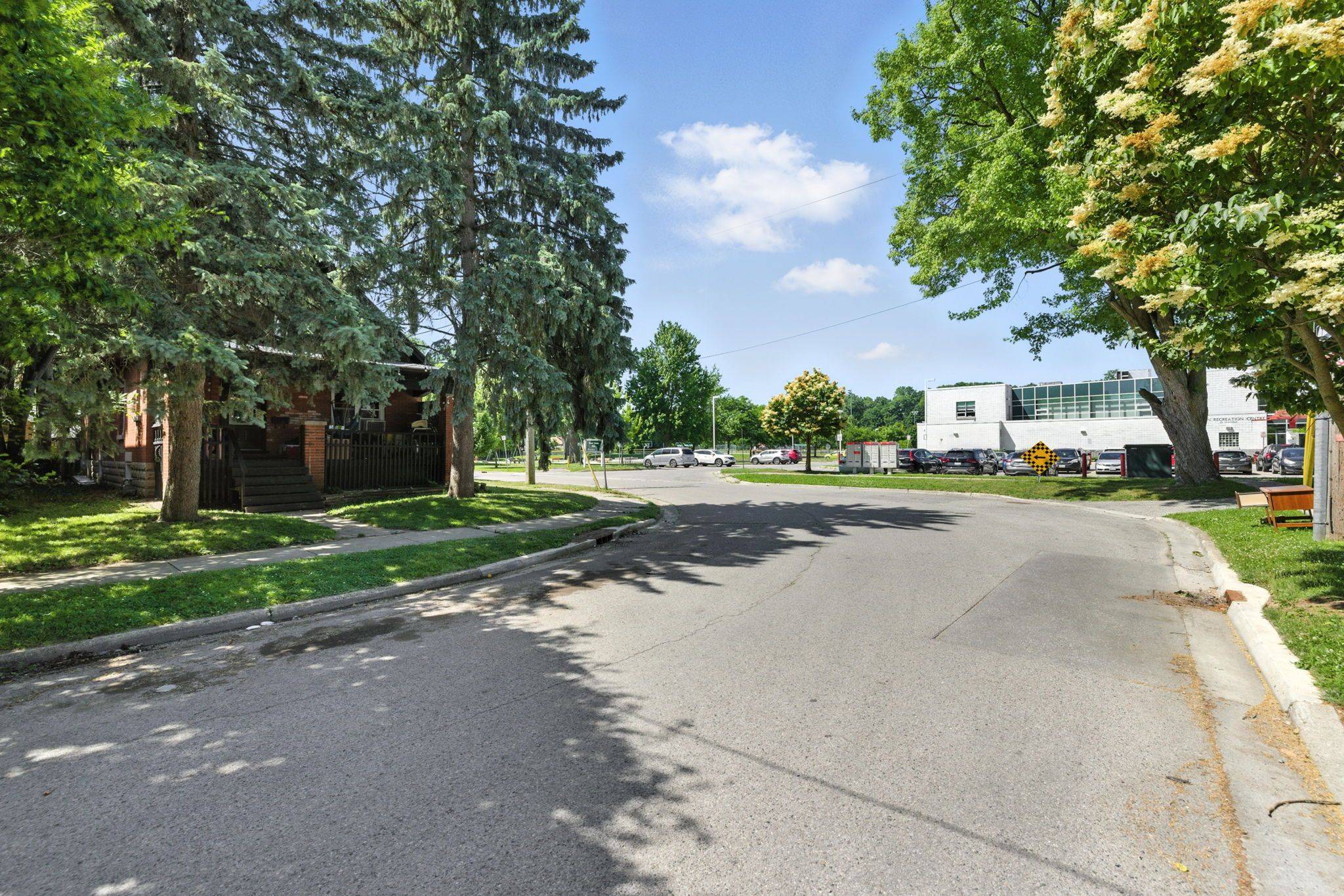 London North, ON N6H 1J9,20 Barrington AVE