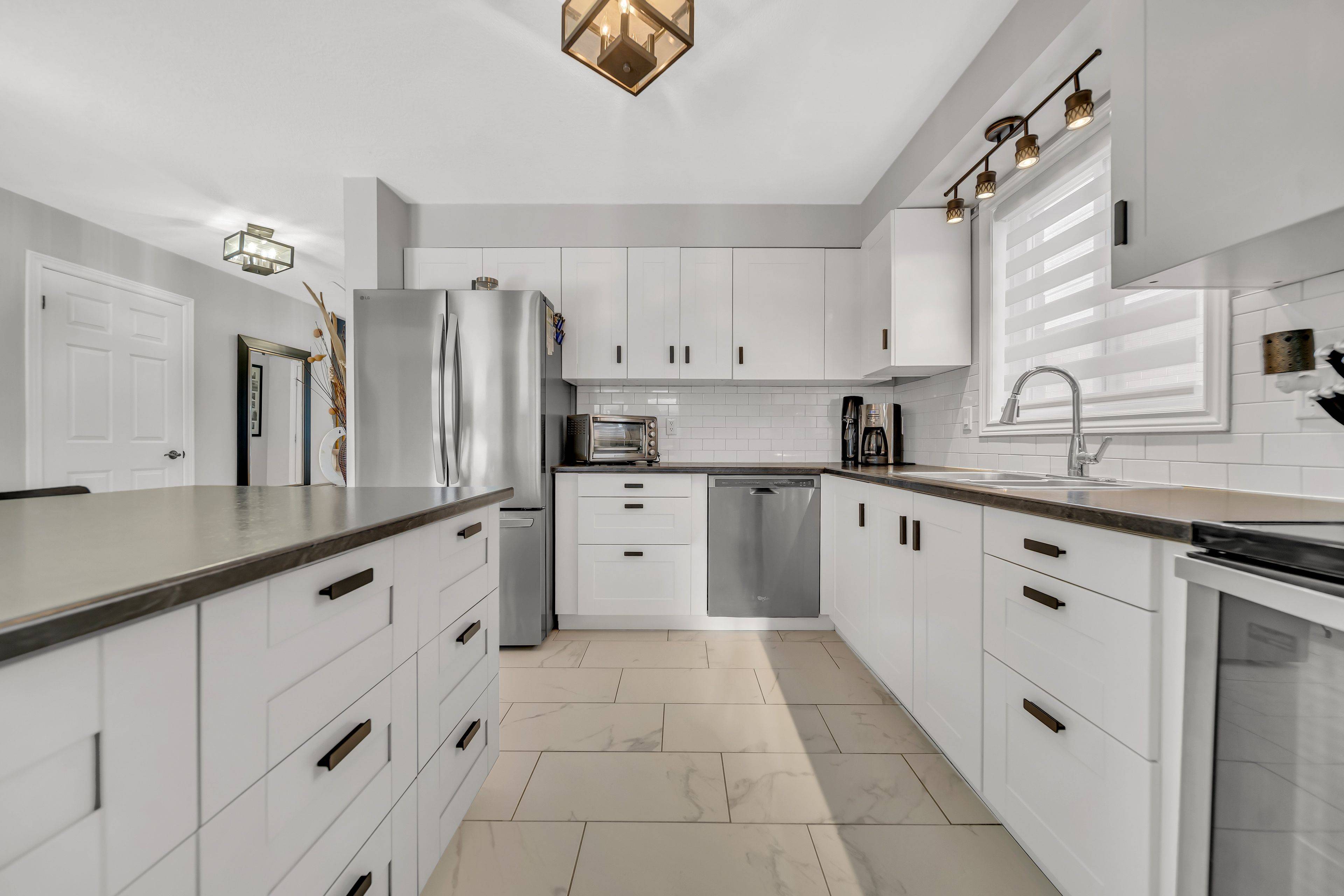 Guelph, ON N1E 7H3,21 Mackay ST
