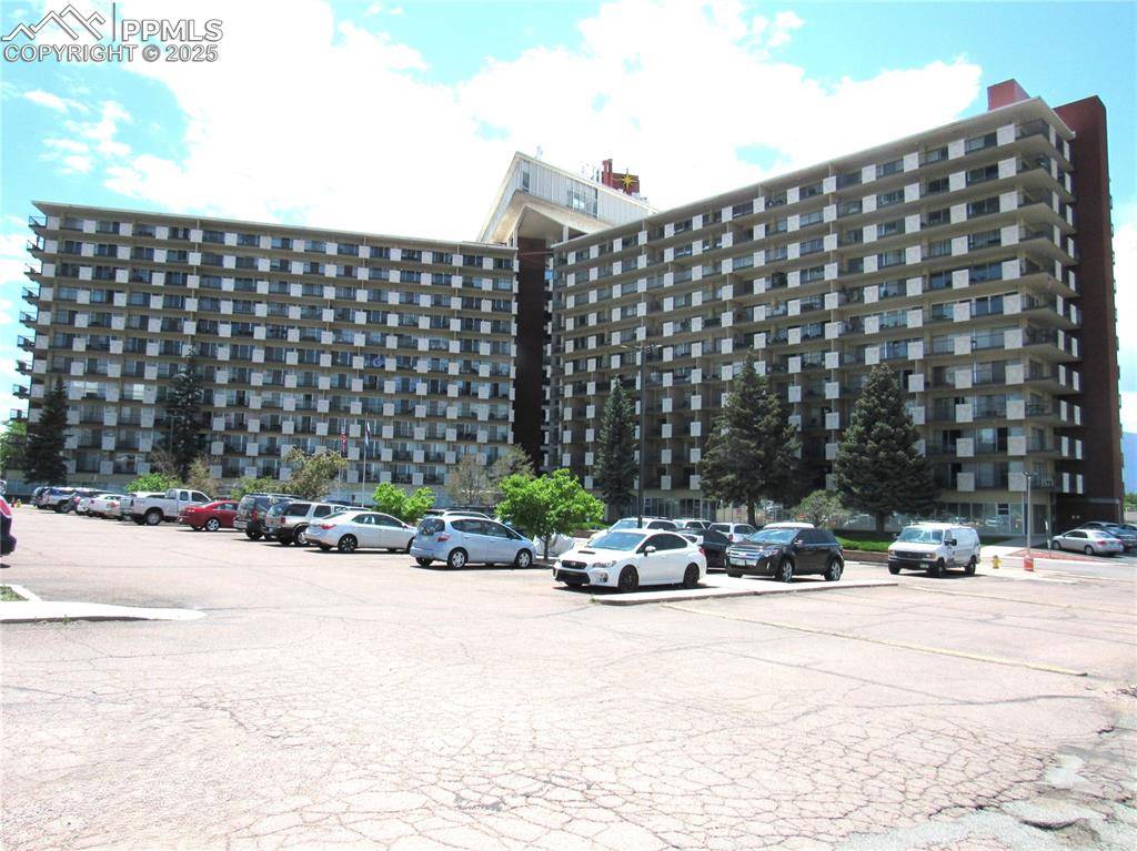 Colorado Springs, CO 80910,411 Lakewood CIR #B1009