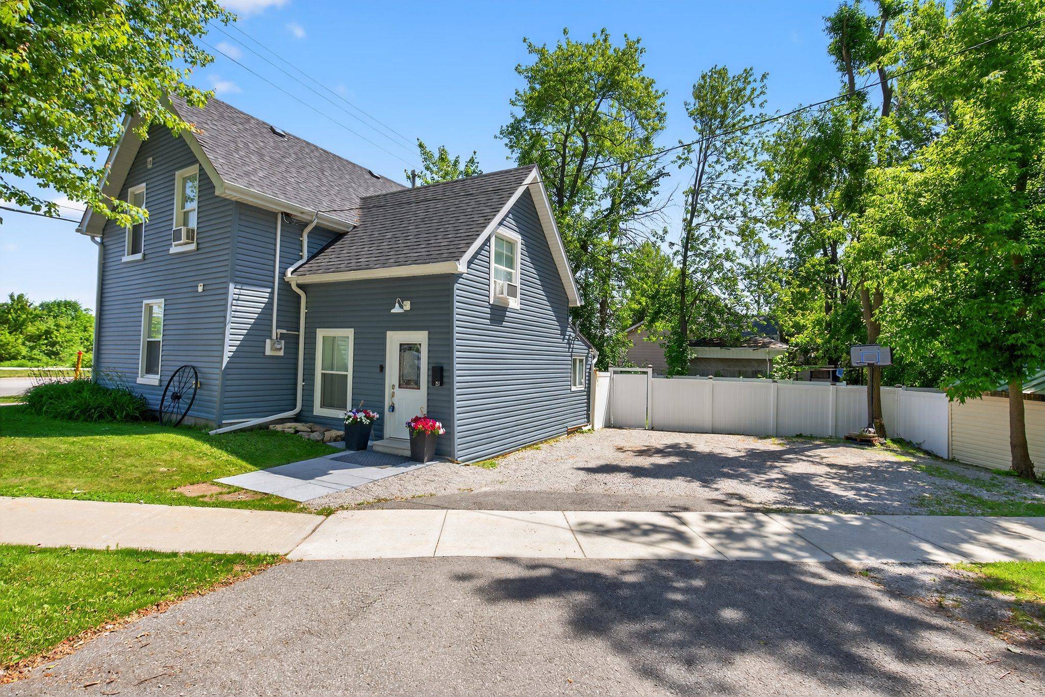 Orillia, ON L3V 1N5,151 Atherley RD