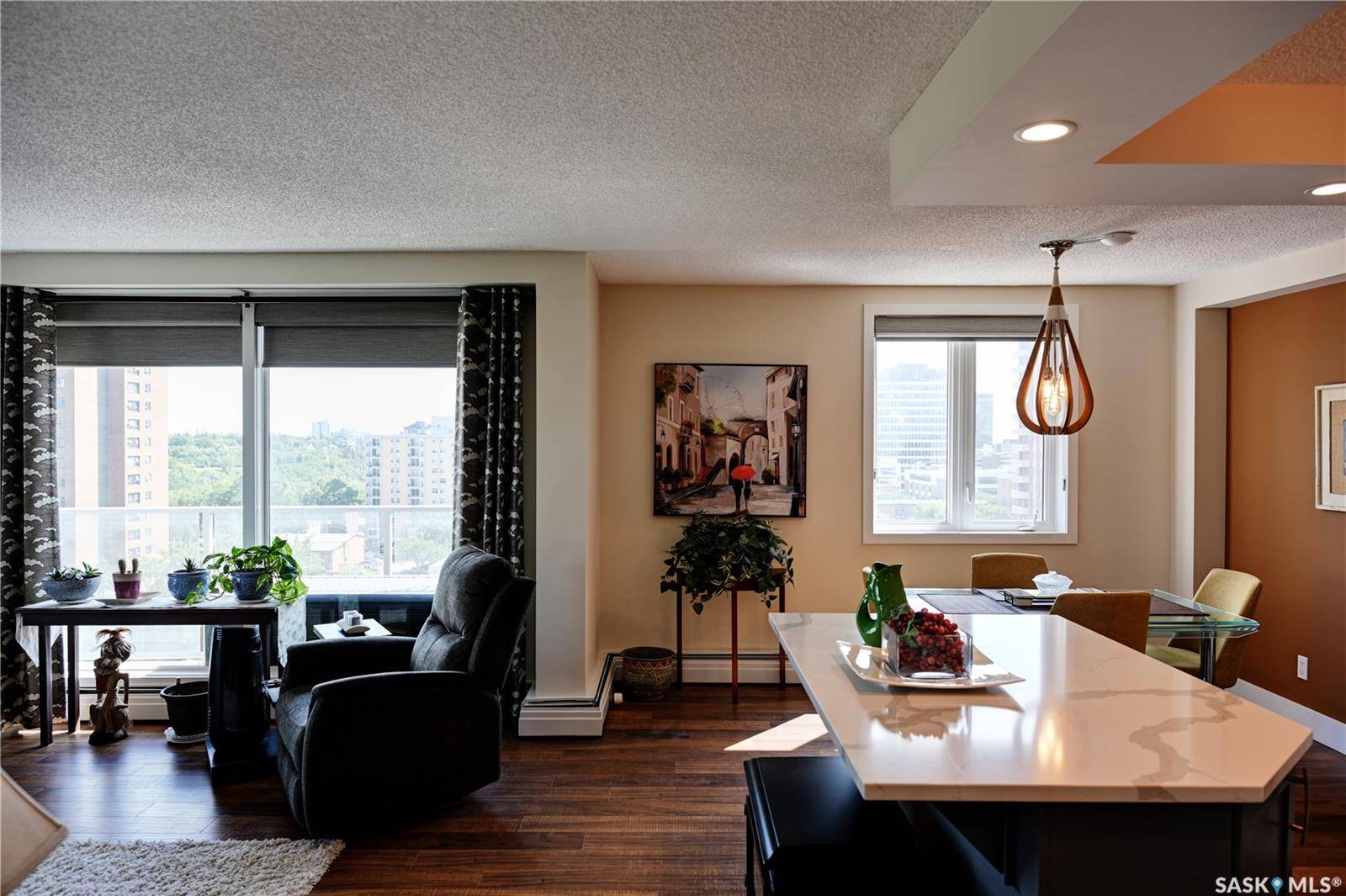 Saskatoon, SK S7K 2P5,320 5th AVENUE N #1106