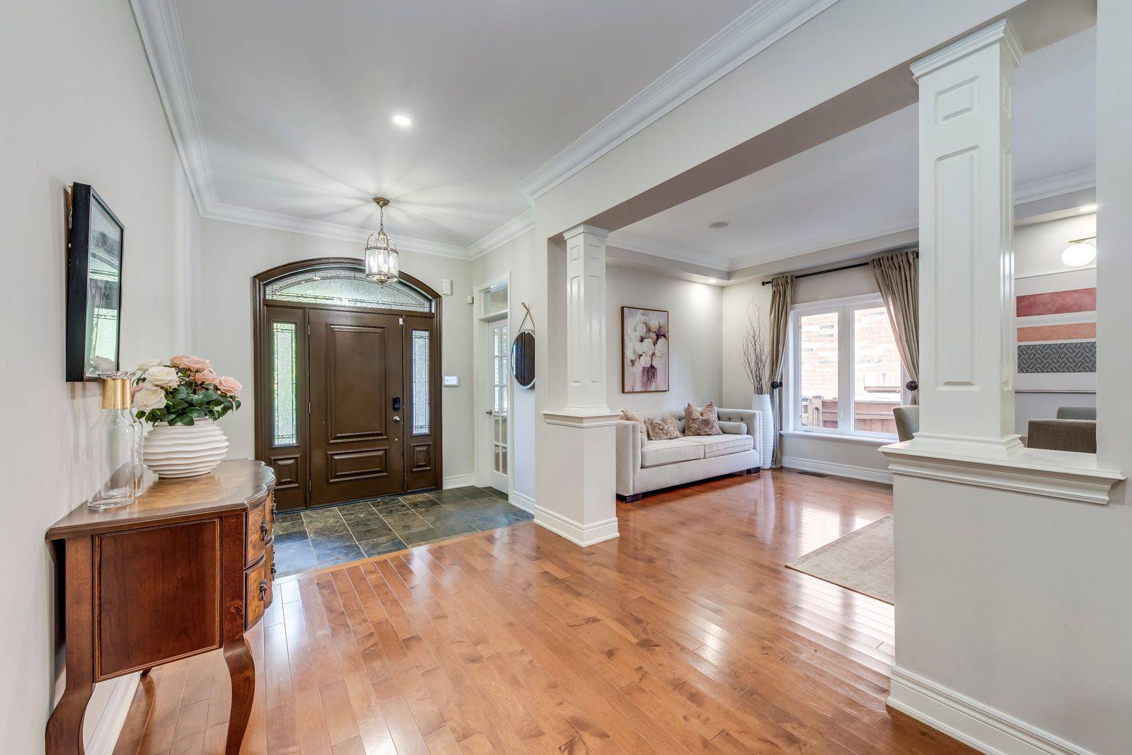 2382 Robmar DR, Oakville, ON L6H 0B2