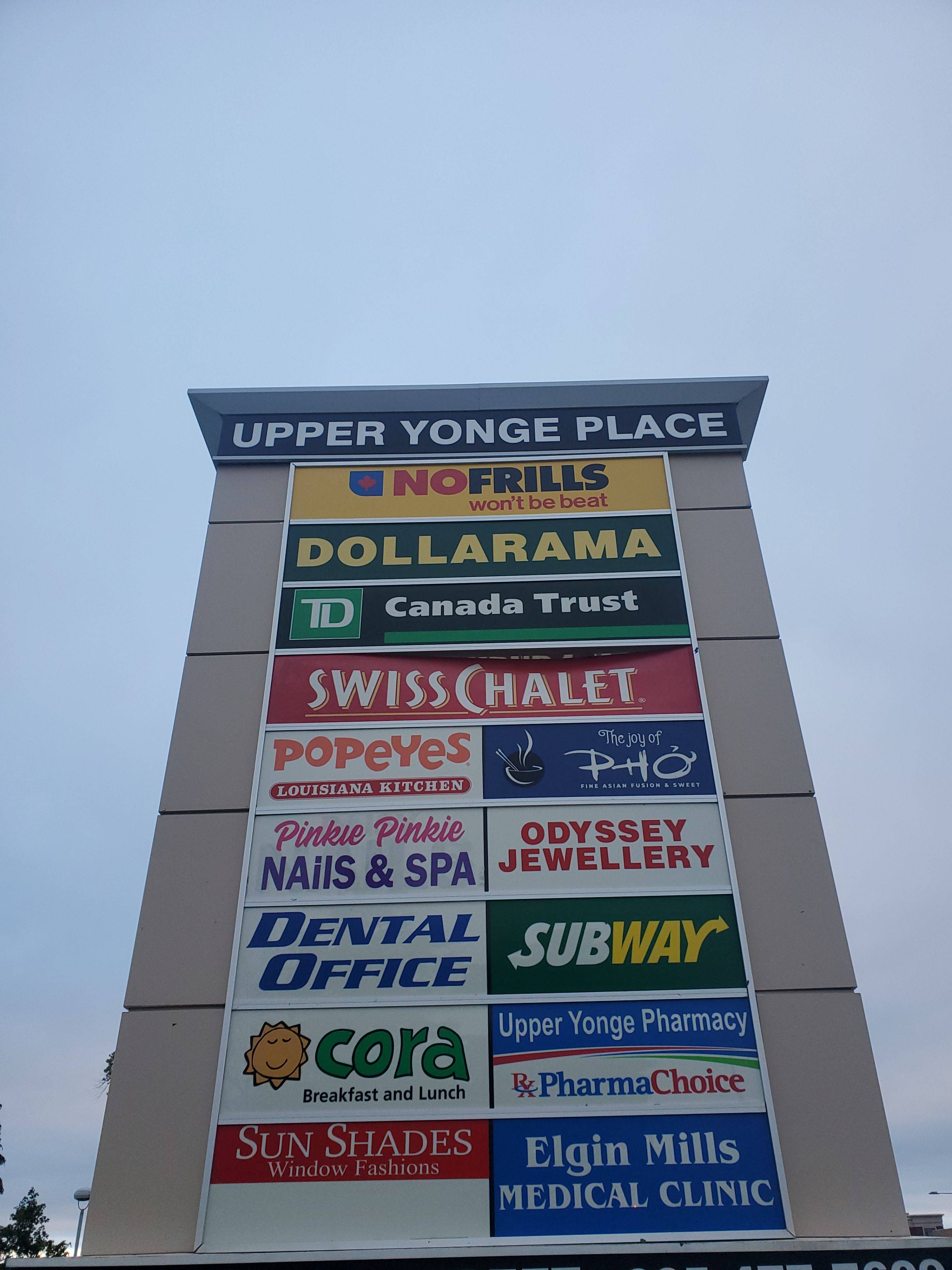 Richmond Hill, ON L4C 3E3,10909 Yonge ST #40