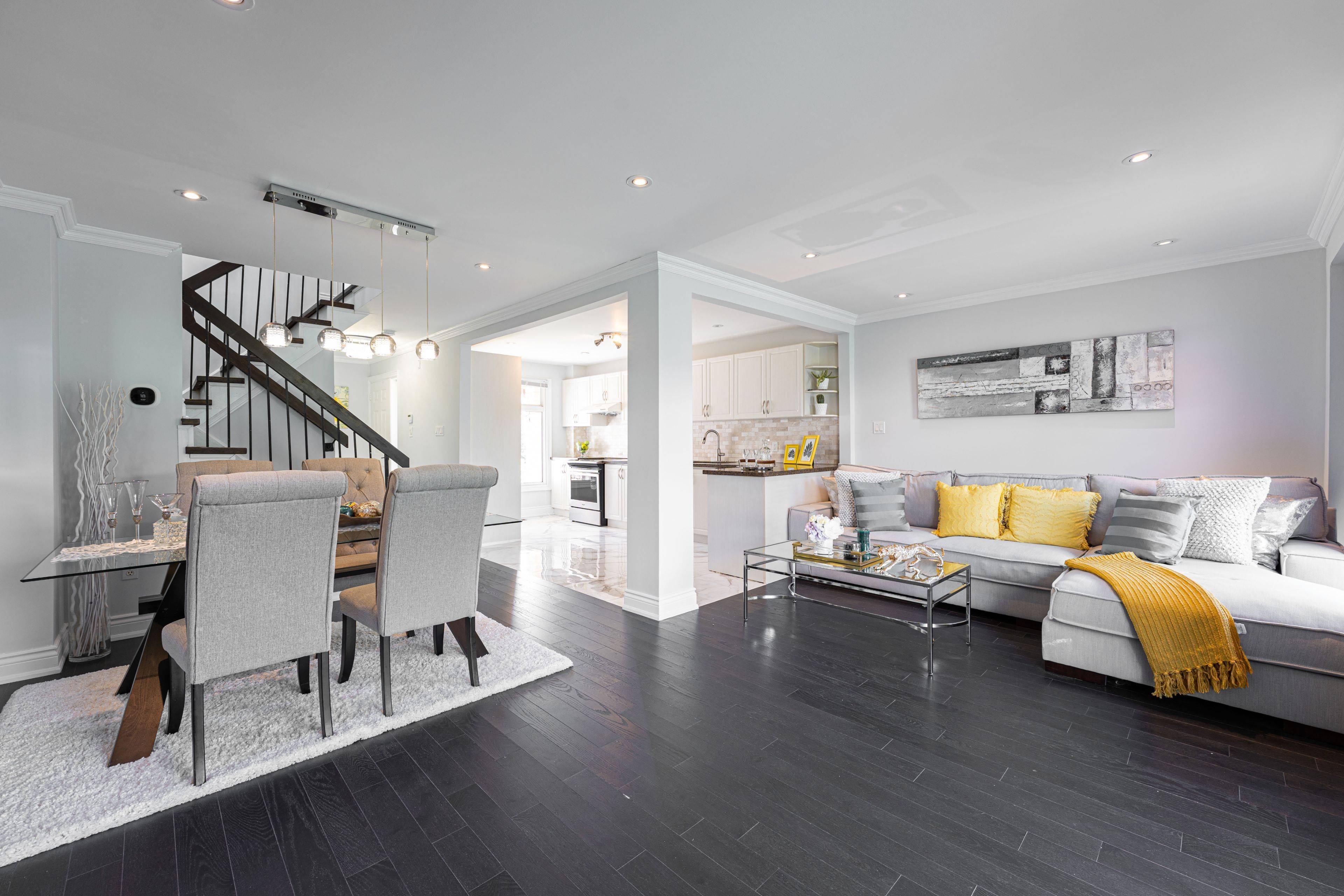 Richmond Hill, ON L4C 5R8,8 Greenbelt CRES