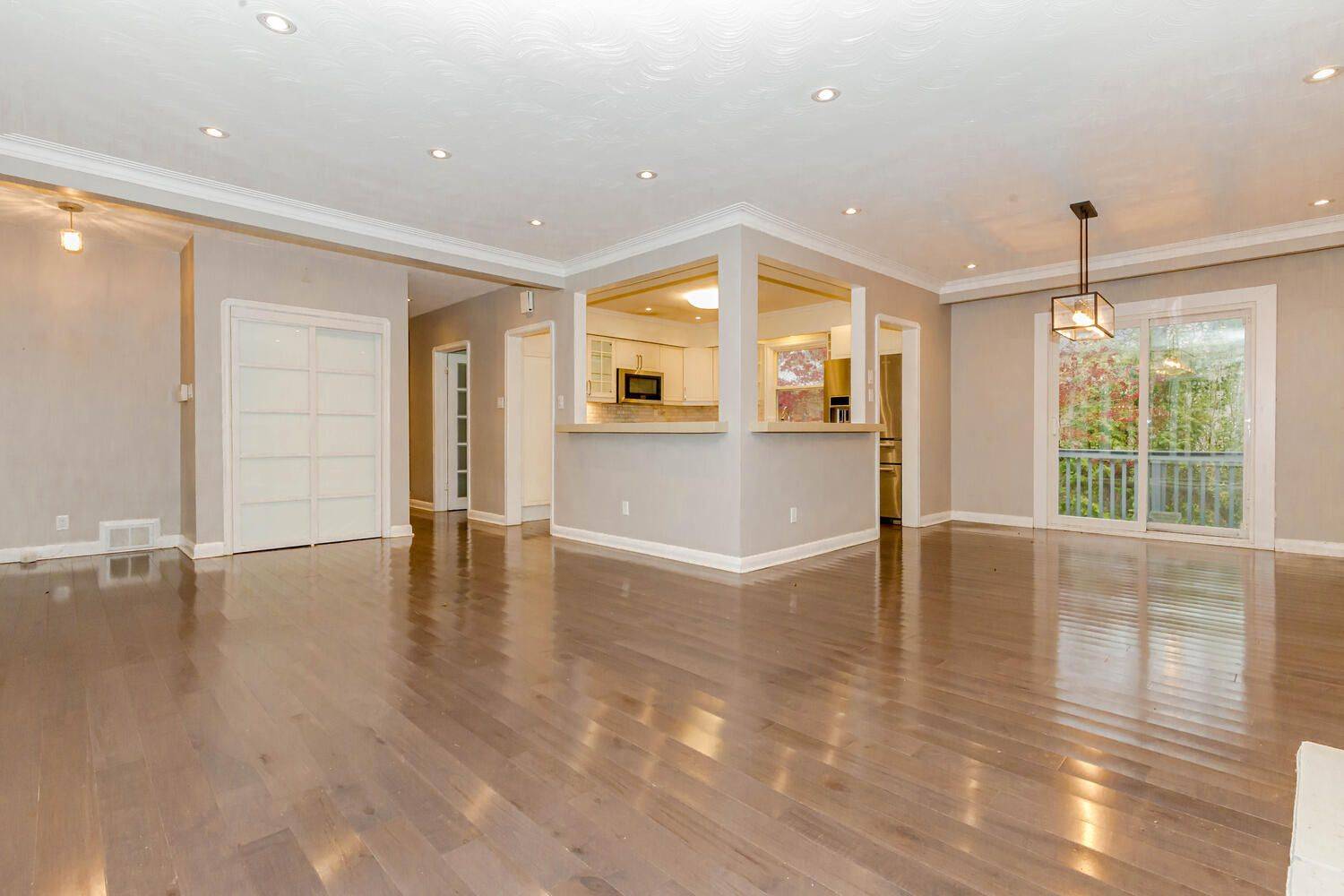 Mississauga, ON L5H 3J7,1259 Twin Oaks Dell DR