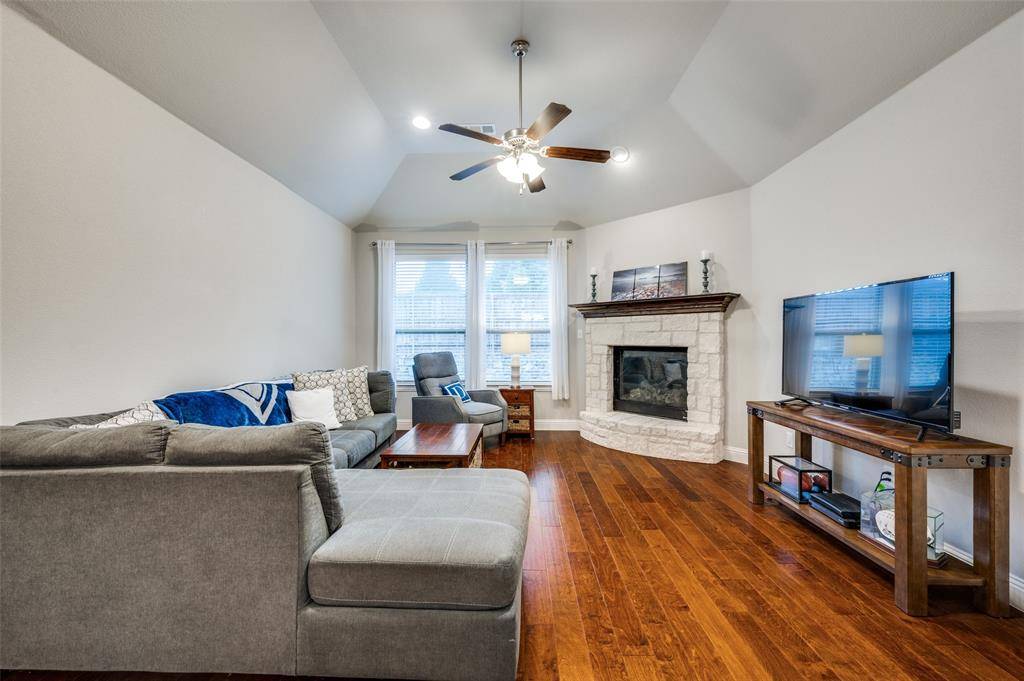 Prosper, TX 75078,1813 Brownwood Boulevard
