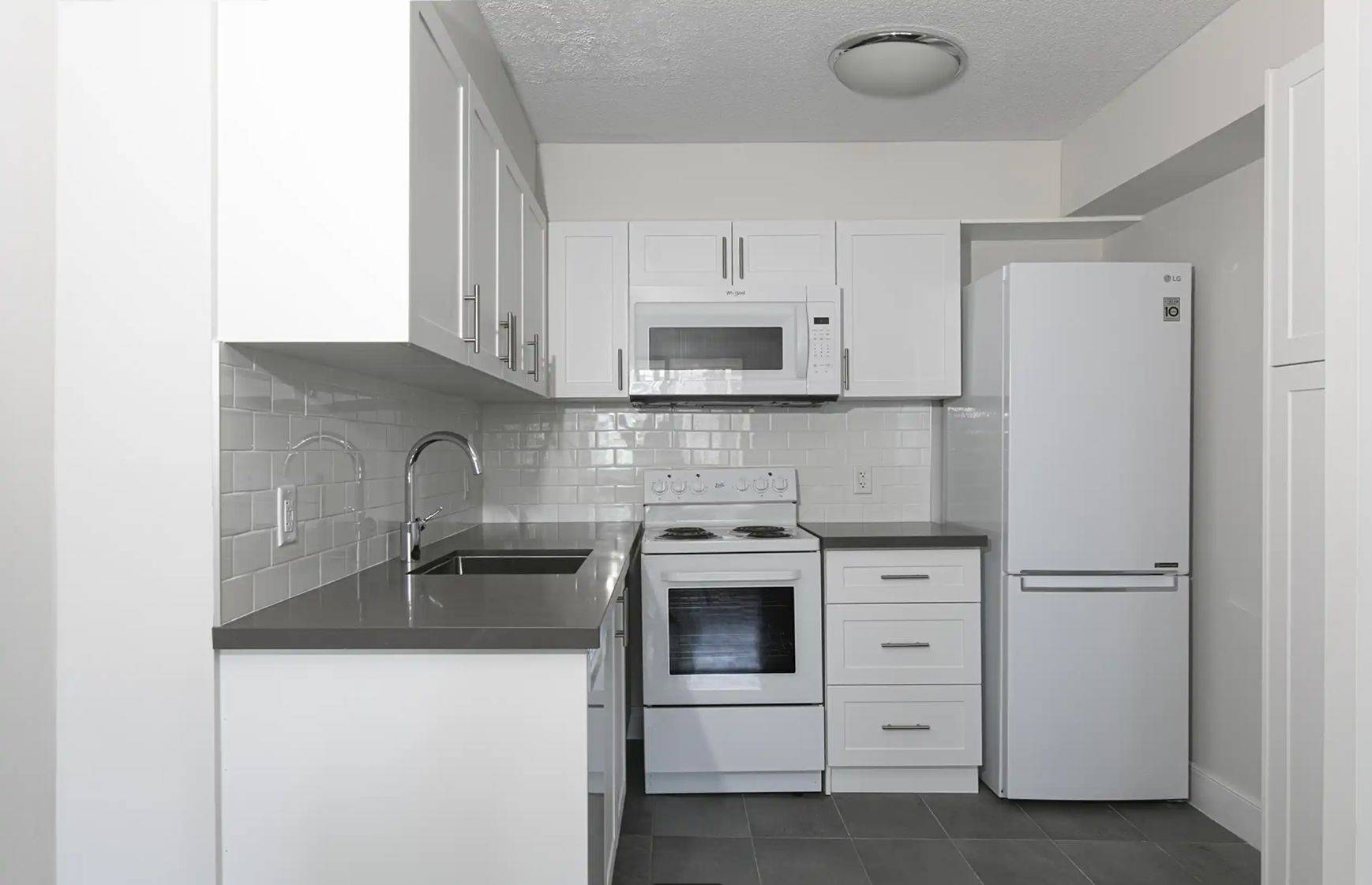 Toronto C08, ON M4Y 2P7,33 Isabella ST #1603