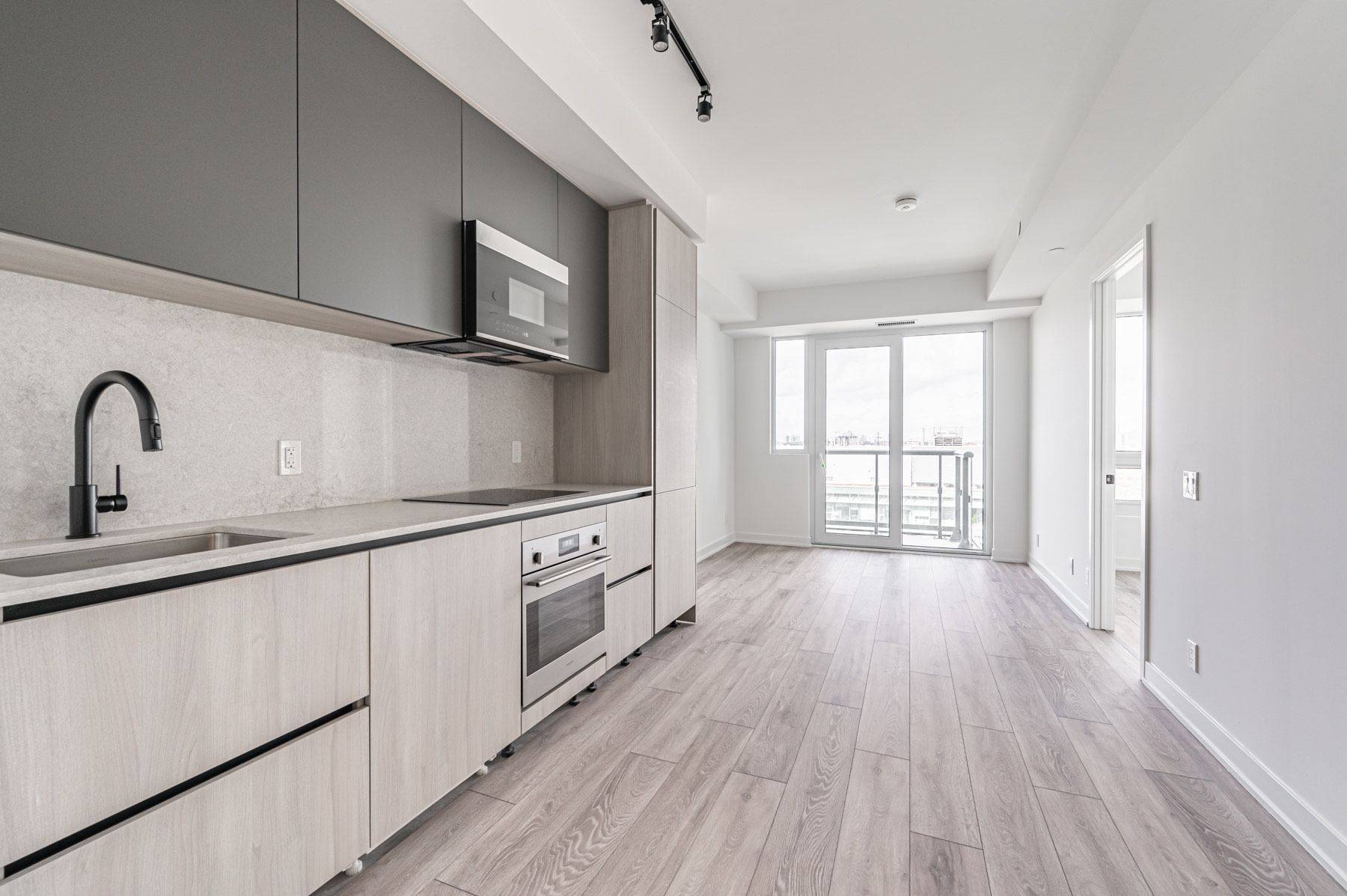 Toronto C01, ON M5V 2G7,108 Peter ST #2601