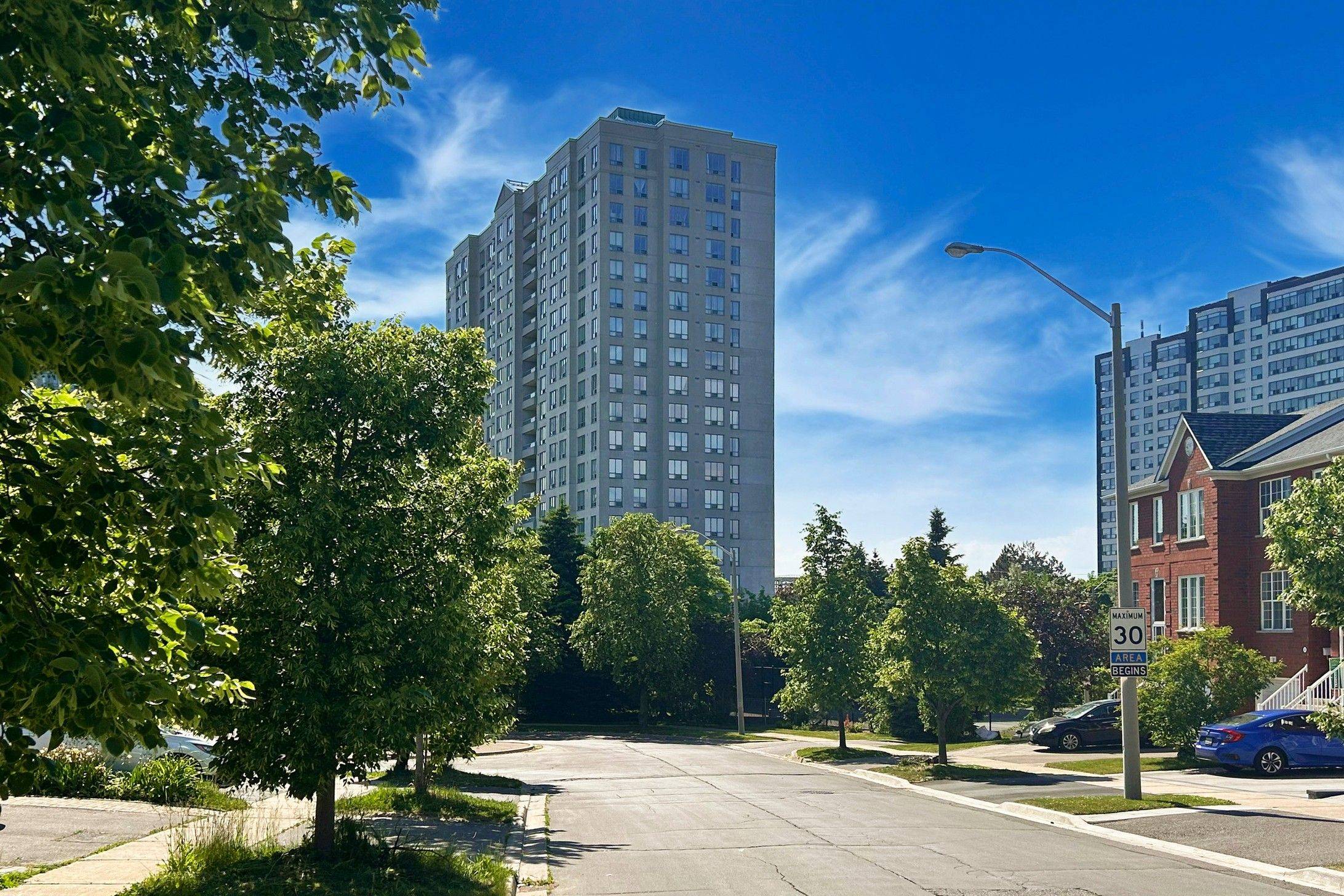 Toronto E07, ON M1S 5L6,5039 Finch AVE E #705