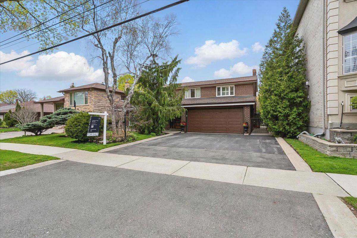 Toronto W09, ON M9R 1Z2,116 Clement RD