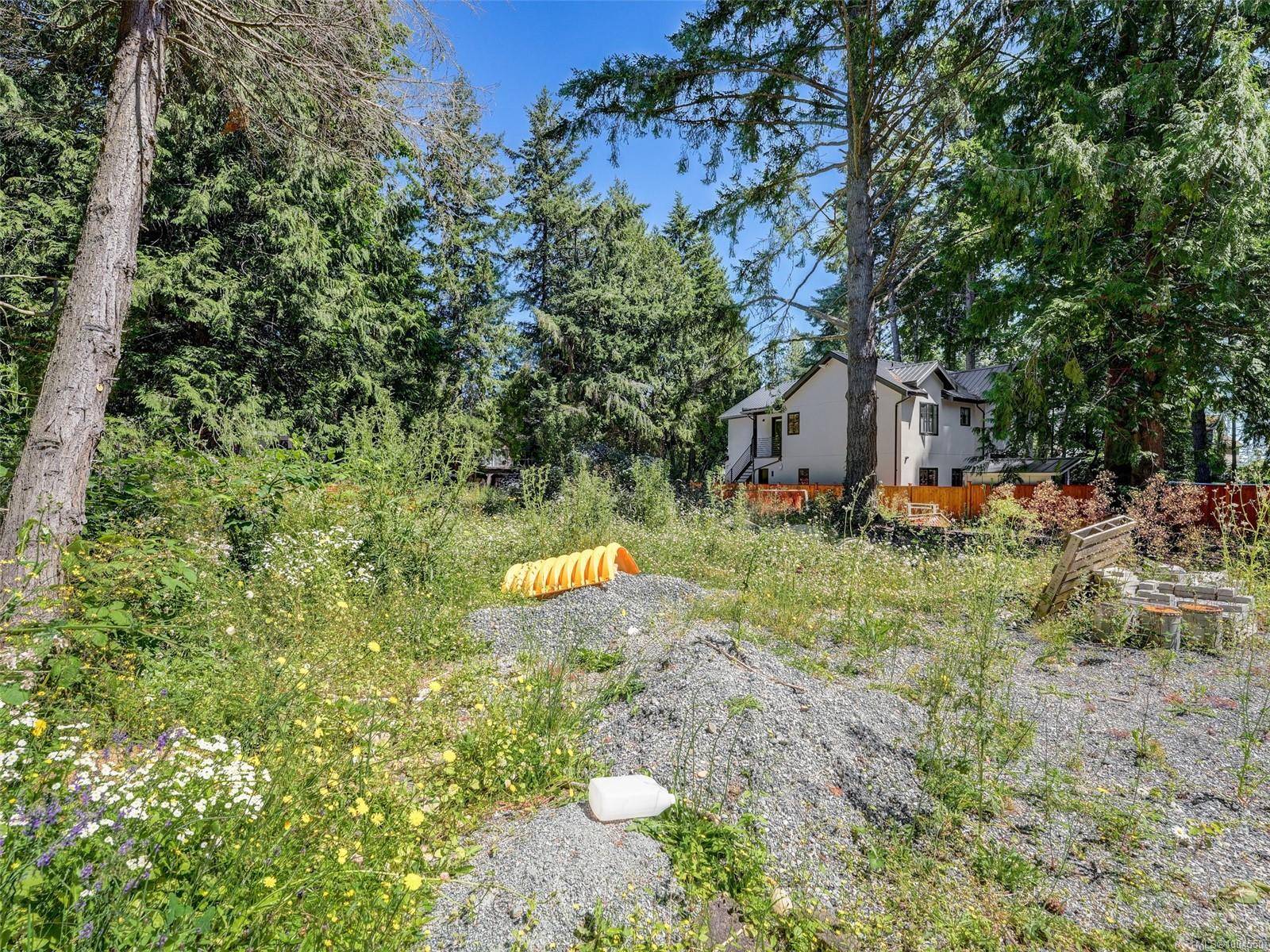 Saanich, BC V8Y 1X3,5151 Del Monte Ave #Lot 1