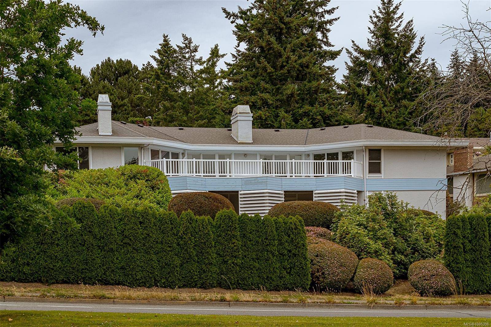 Saanich, BC V8Y 3A5,4569 Boulderwood Dr