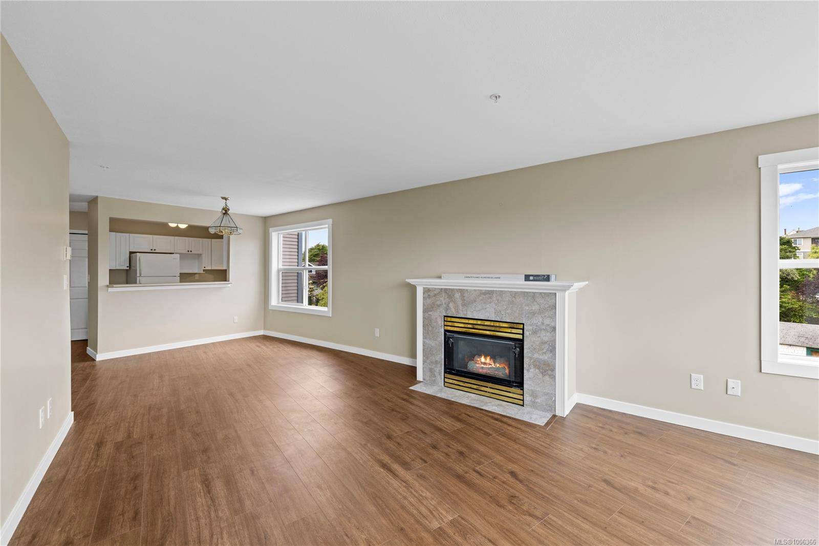 Nanaimo, BC V9R 2P1,650 Prideaux St #304