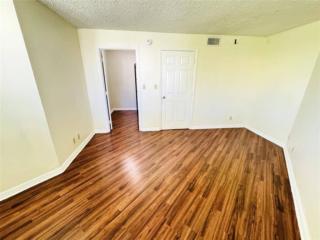 West Palm Beach, FL 33401,1950 N Congress Ave #403