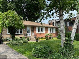 Oakville, ON L6L 4T6,569 Lees LN