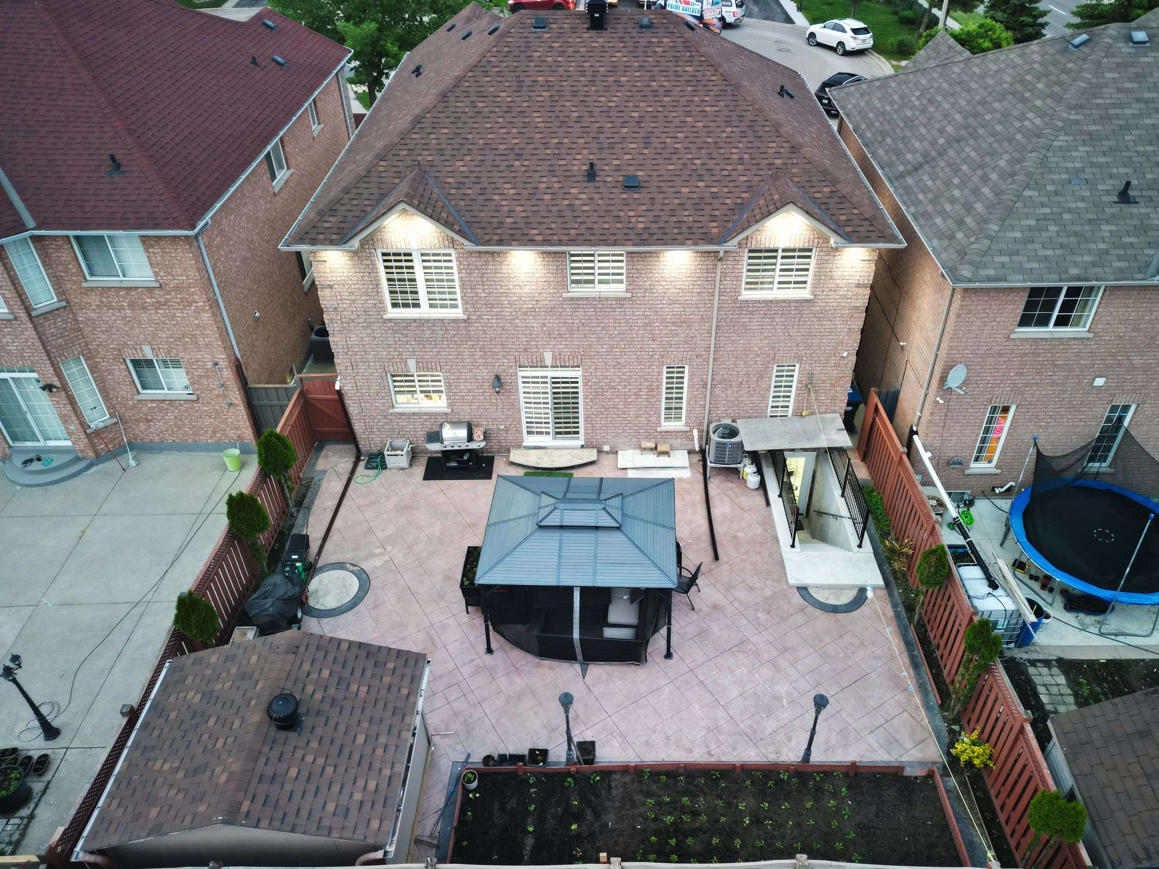 Brampton, ON L6R 3G6,22 Wintersnow CT