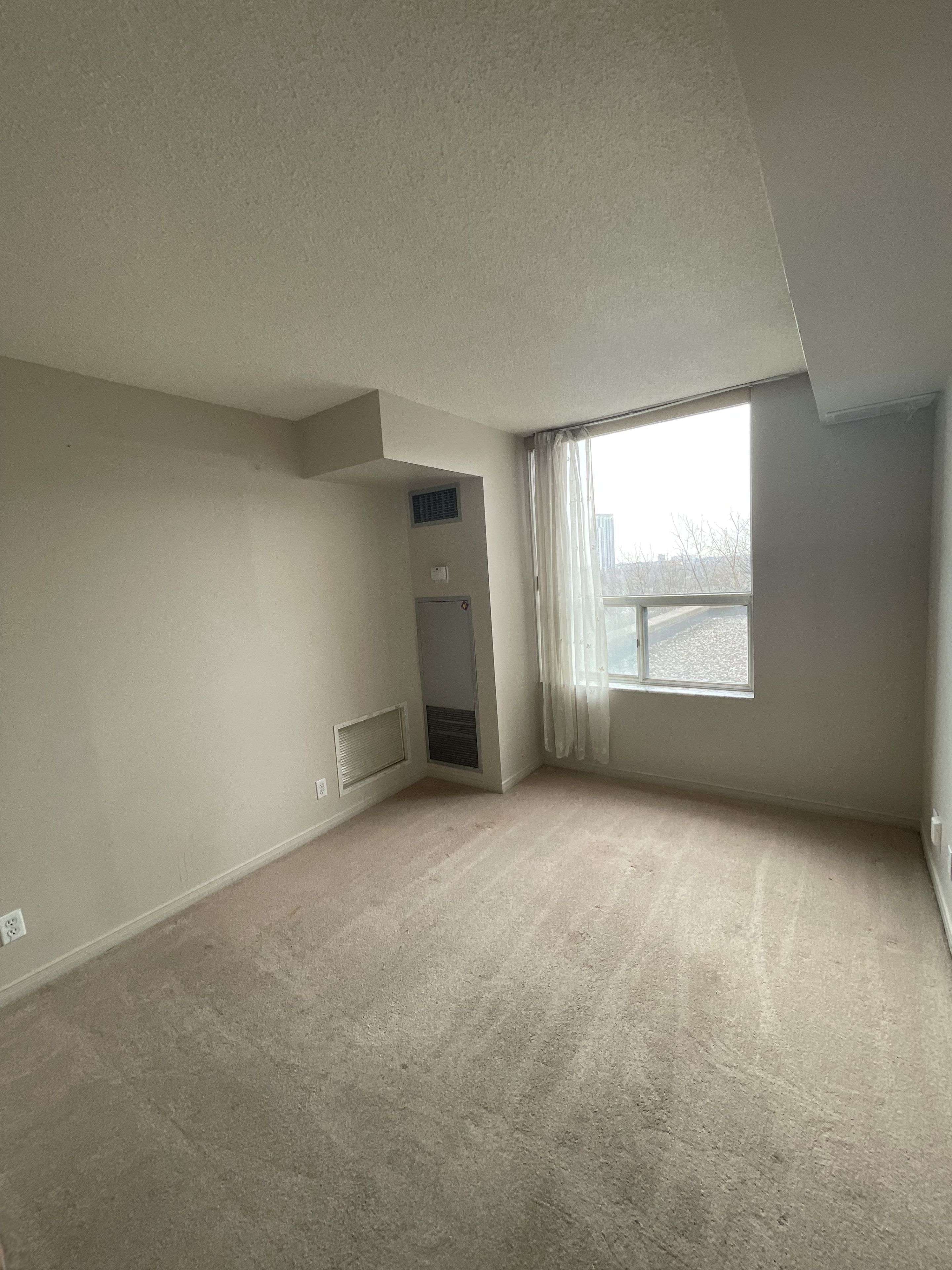Toronto W10, ON M9W 6X8,6 Humberline DR #217