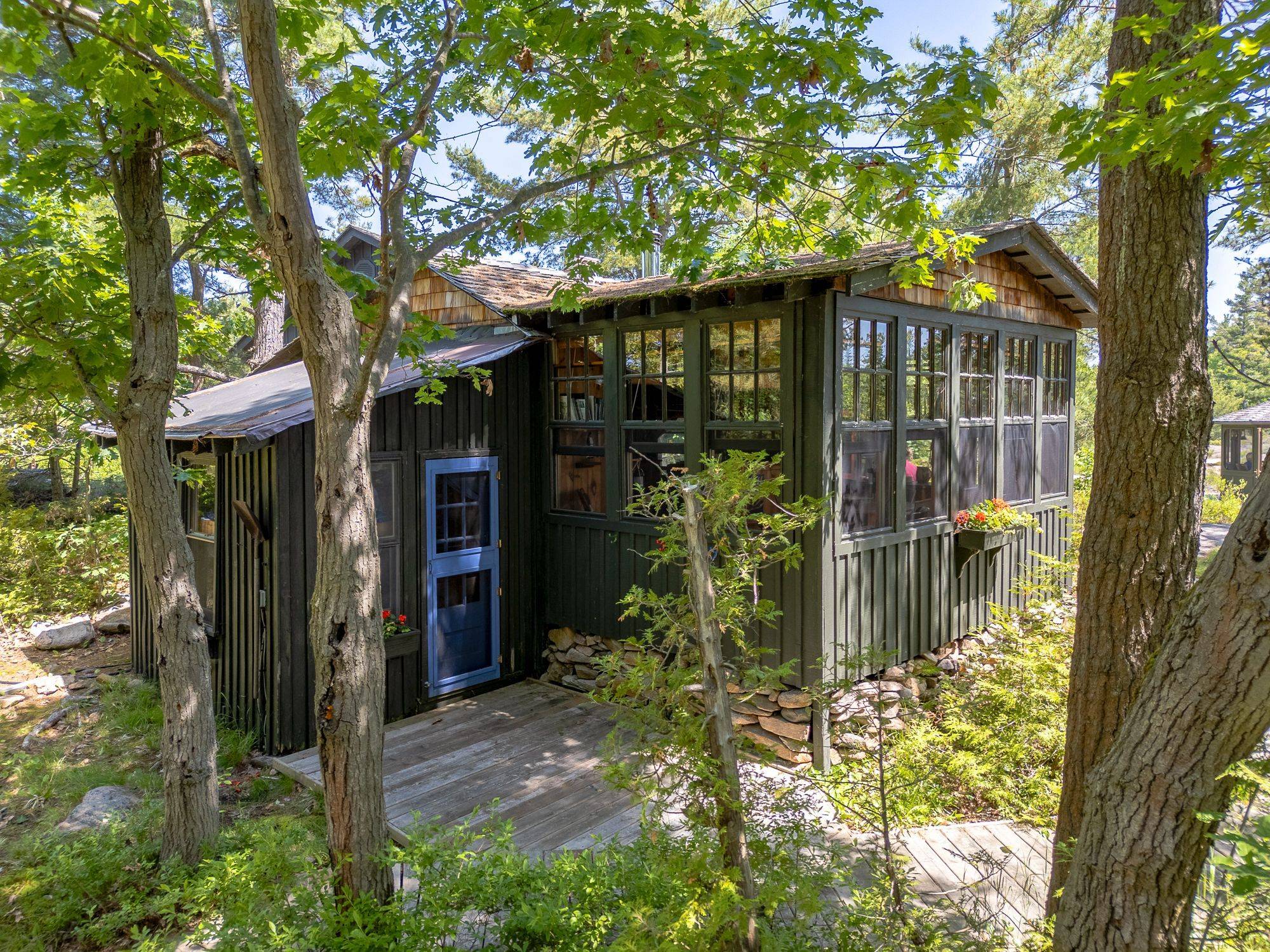 Georgian Bay, ON P2A 0B7,2 IS 4170 IS