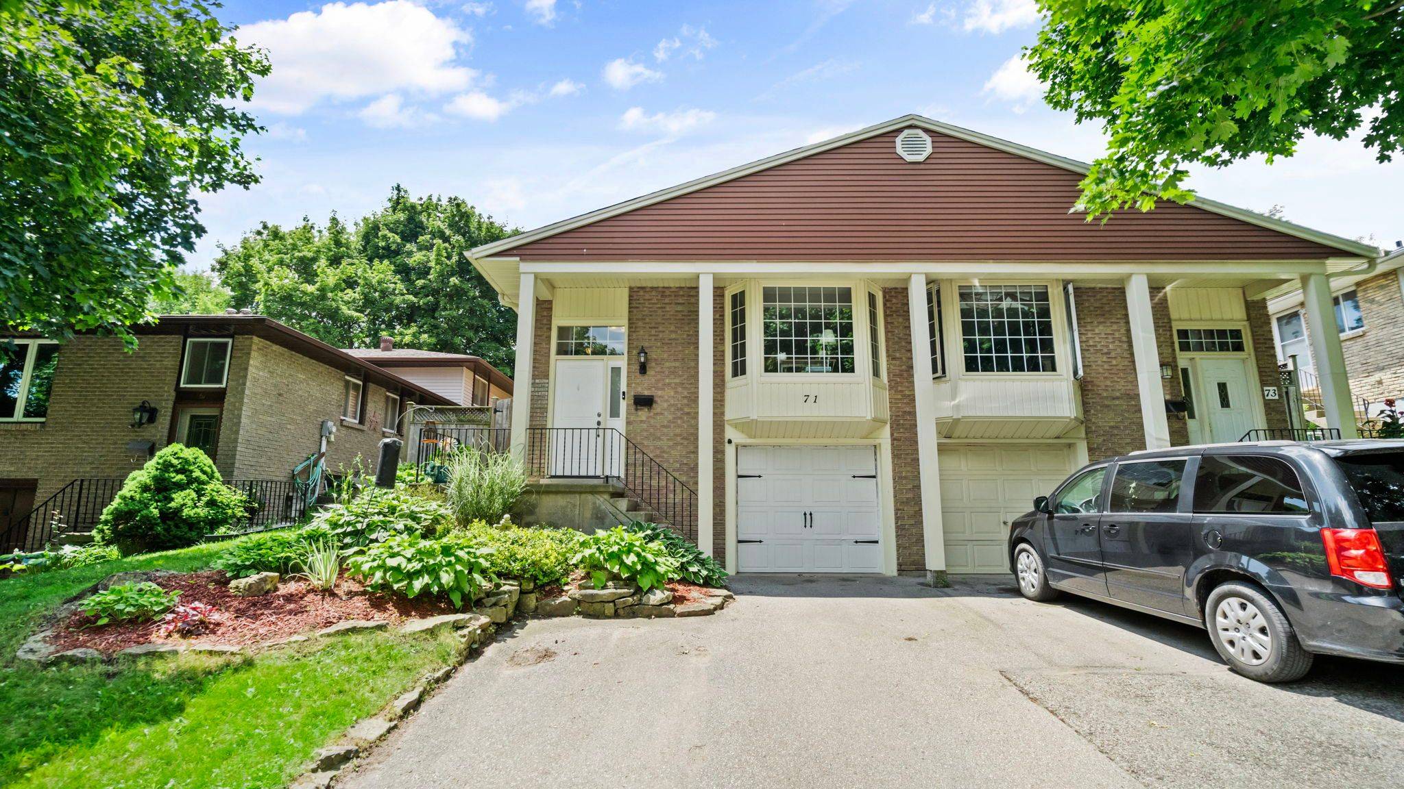Cambridge, ON N1R 7A7,71 Northview Heights DR