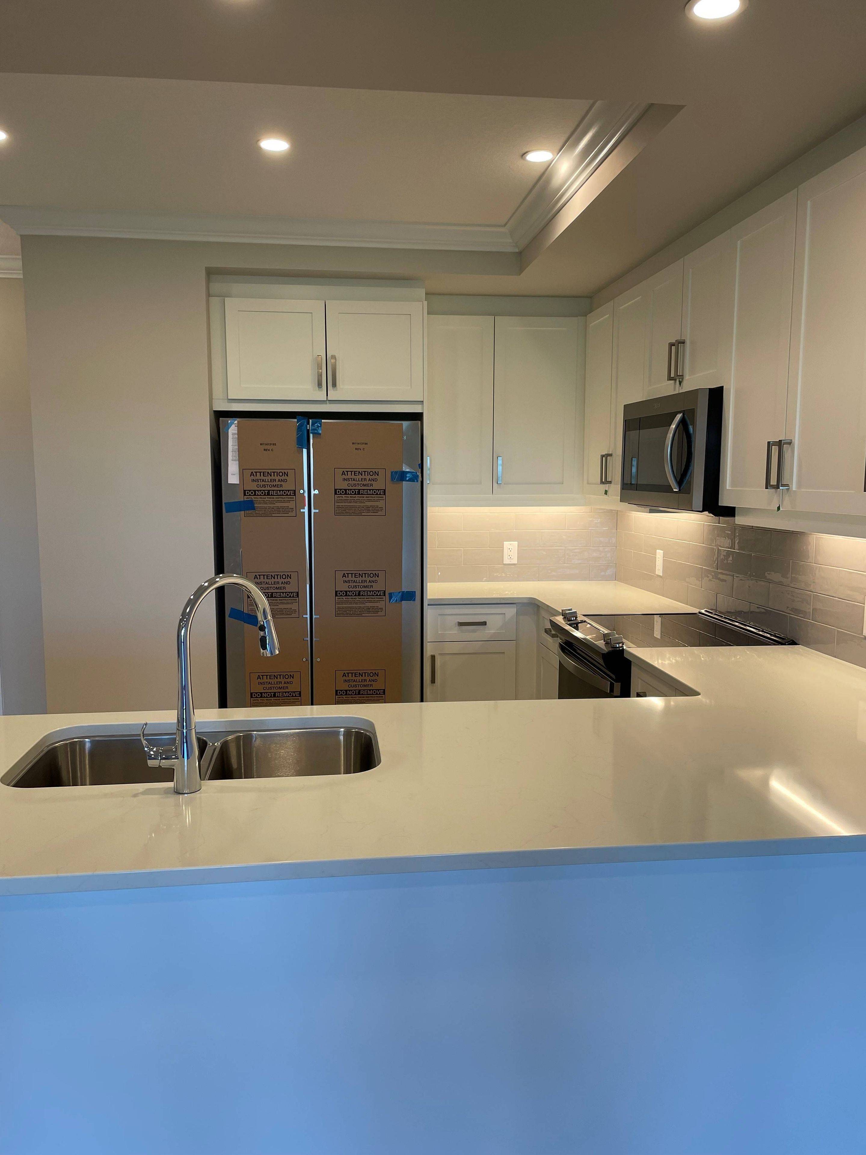 London North, ON N6G 0Z2,460 CALLAWAY RD #614