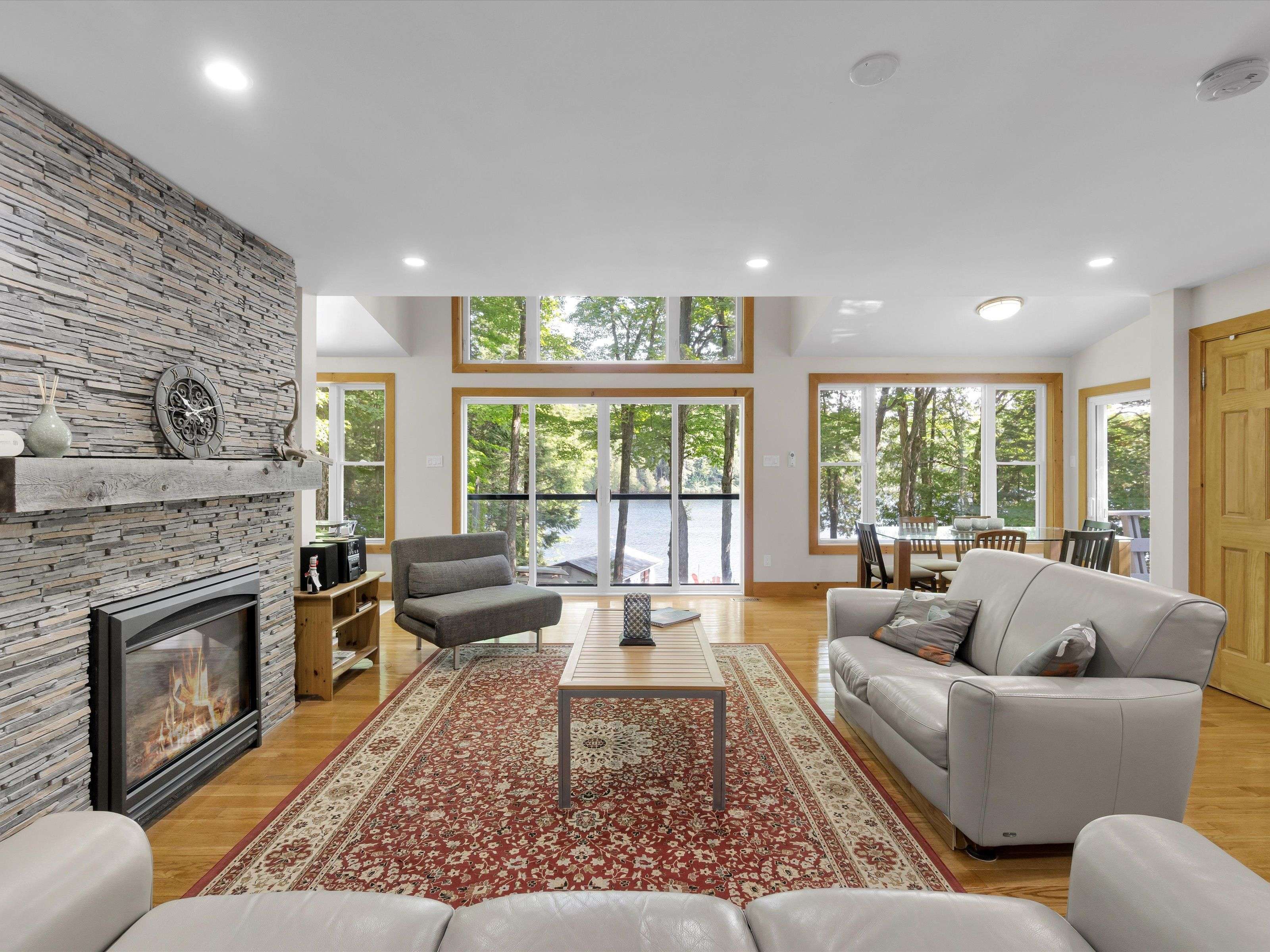Lake Of Bays, ON P0B 1A0,1091 MCARTHUR POINT RD