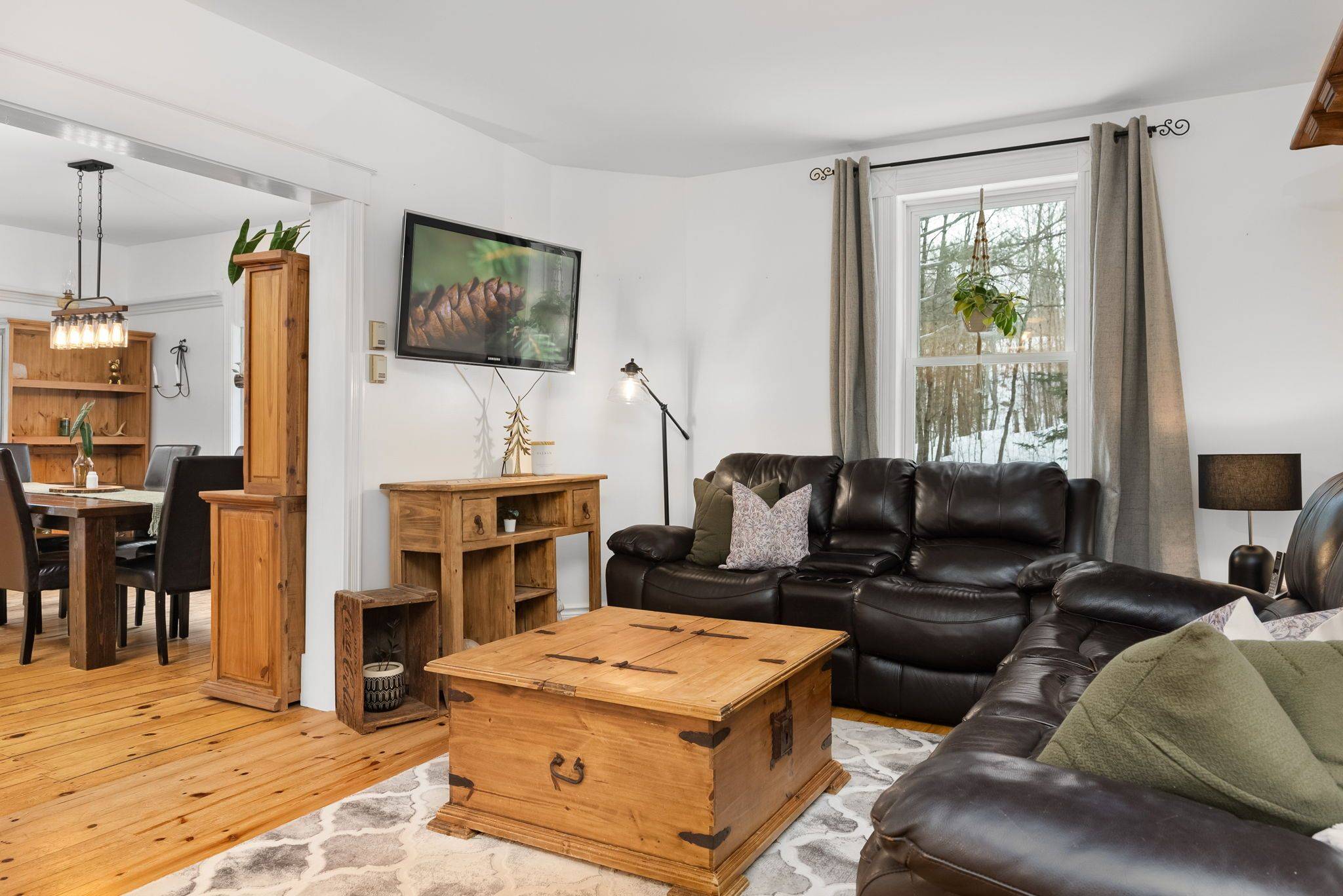 Muskoka Lakes, ON P1L 1X4,1236 Butter & Egg RD