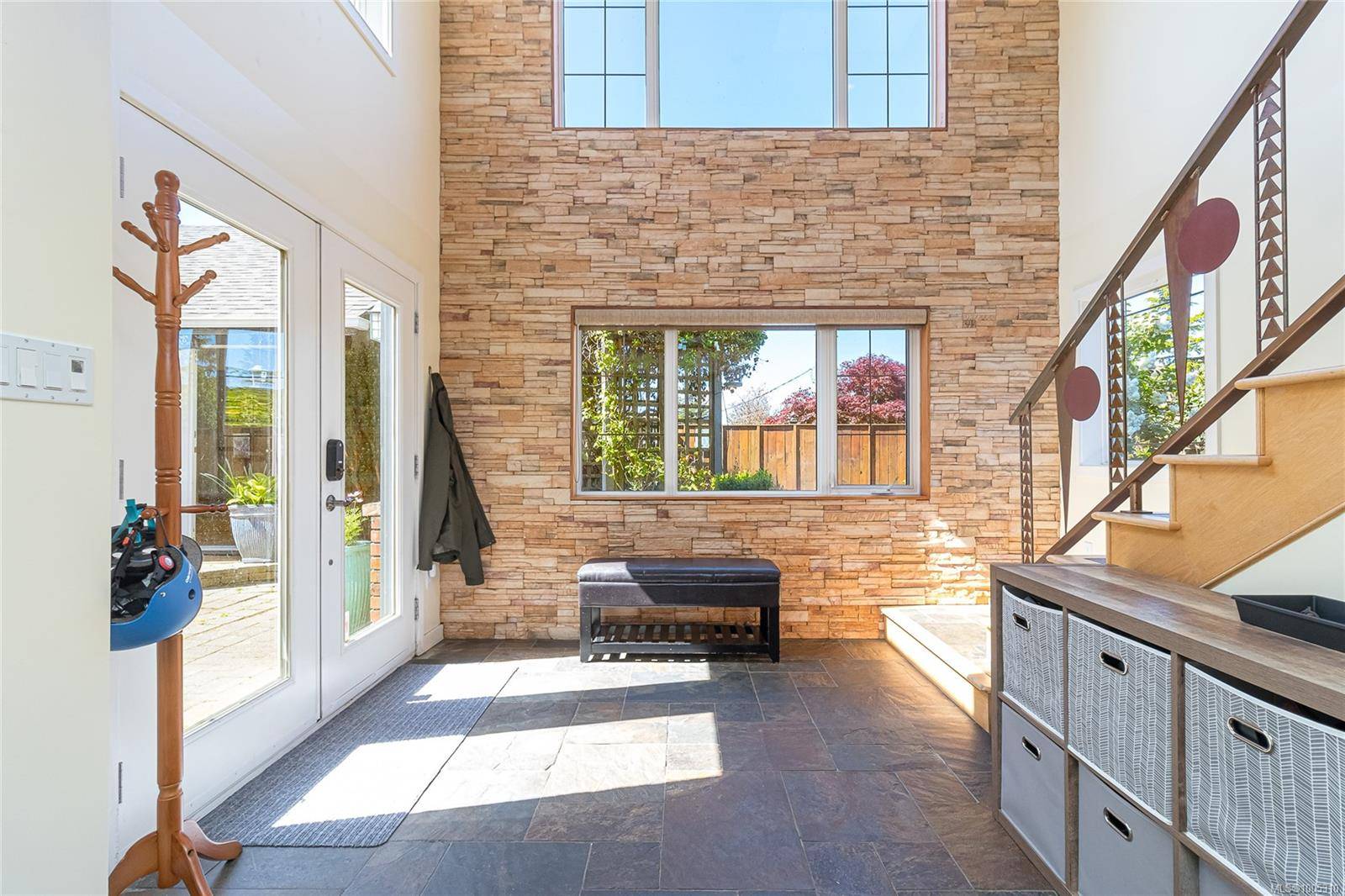 Saanich, BC V8Z 4C7,3872 Carey Rd