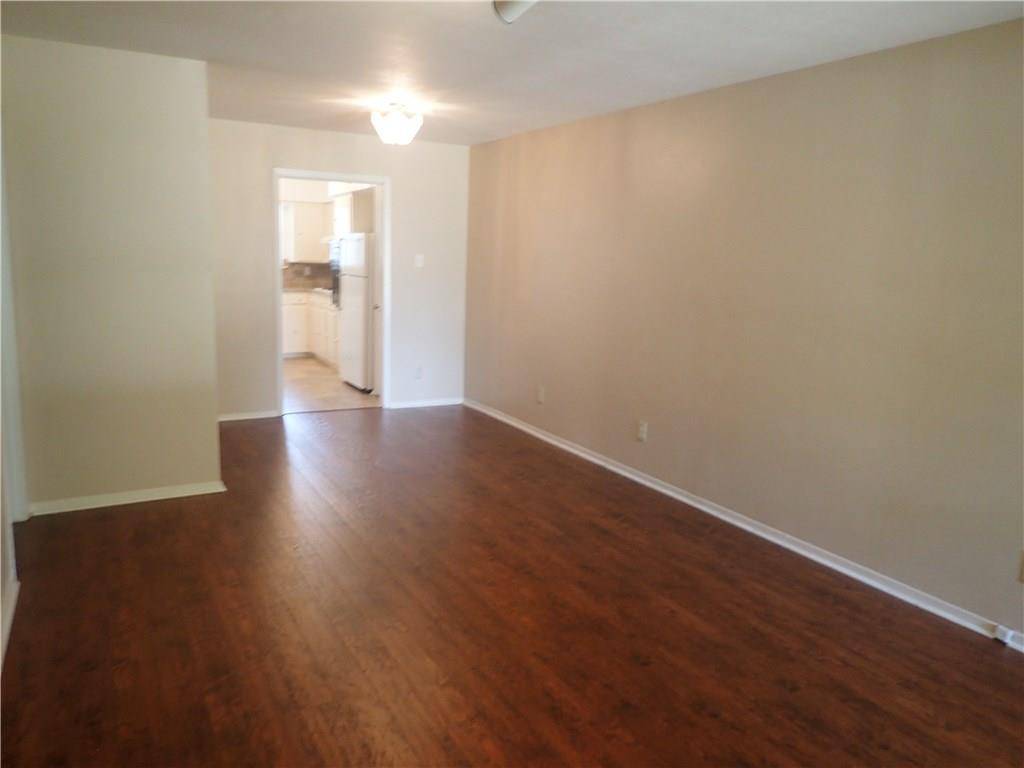 Dallas, TX 75214,7549 Brentcove Circle