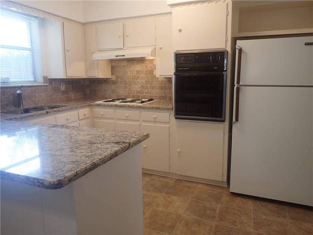 Dallas, TX 75214,7549 Brentcove Circle