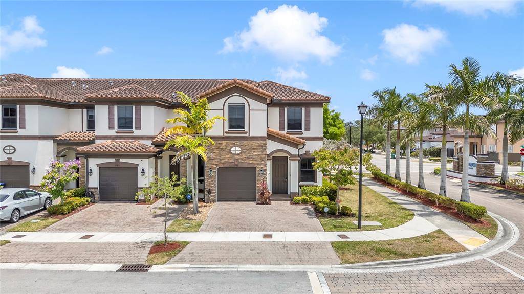 Hialeah, FL 33018,18401 NW 89th Ct