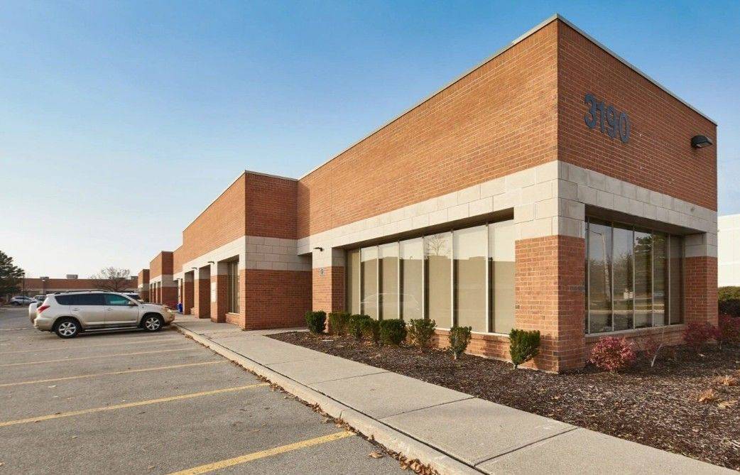 Mississauga, ON L5L 5S8,3190 Ridgeway DR #33