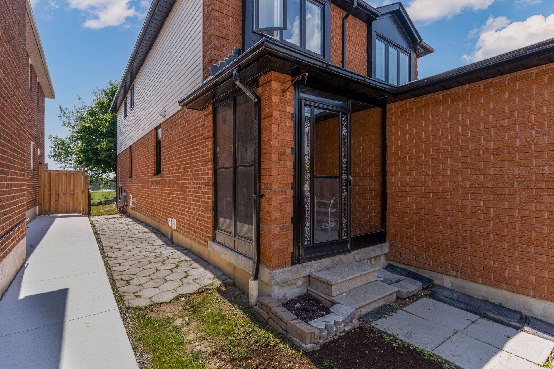 Mississauga, ON L5V 1A7,6114 Duford DR #Bsmt