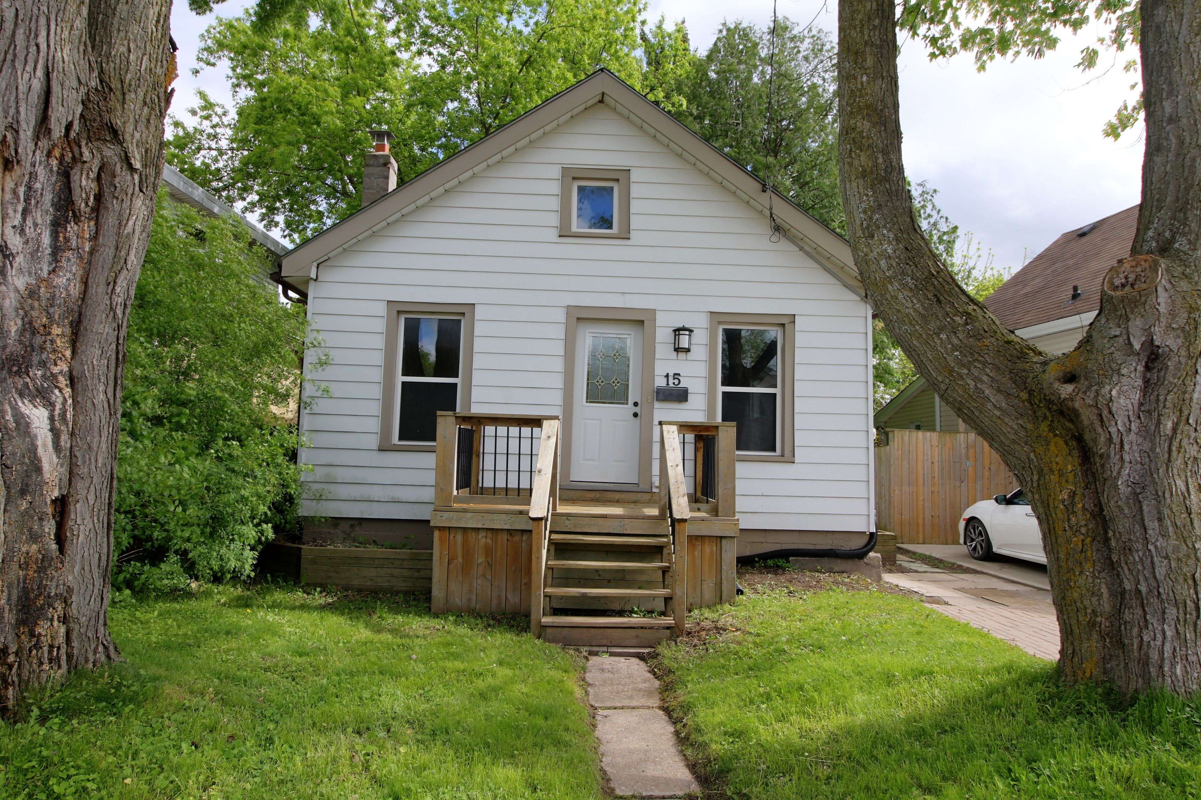 London South, ON N6J 1L2,15 Forbes ST