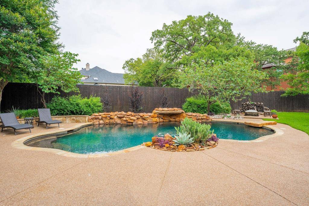 Keller, TX 76248,1001 Monarch Court