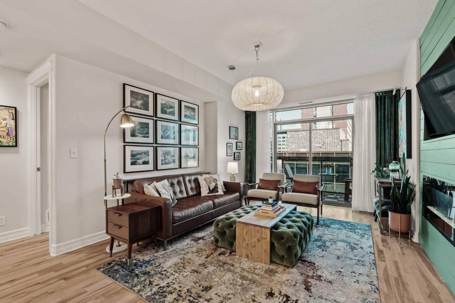 Calgary, AB T2R 1S2,836 15 AVE SW #706