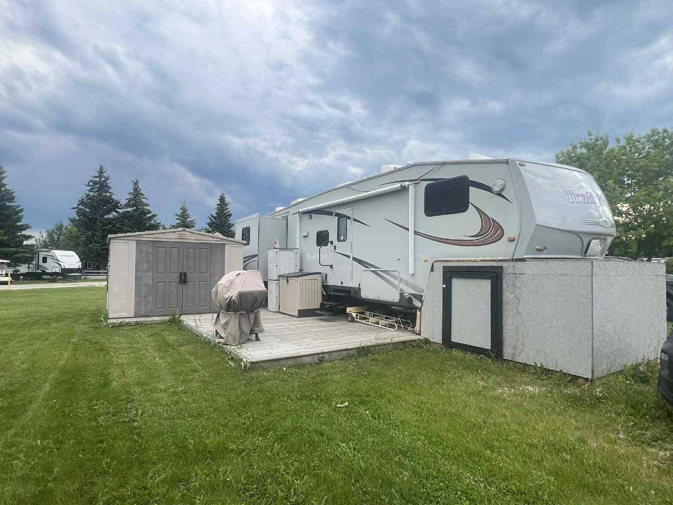 Sylvan Lake, AB T4E 2J4,38348 AB 781 #71