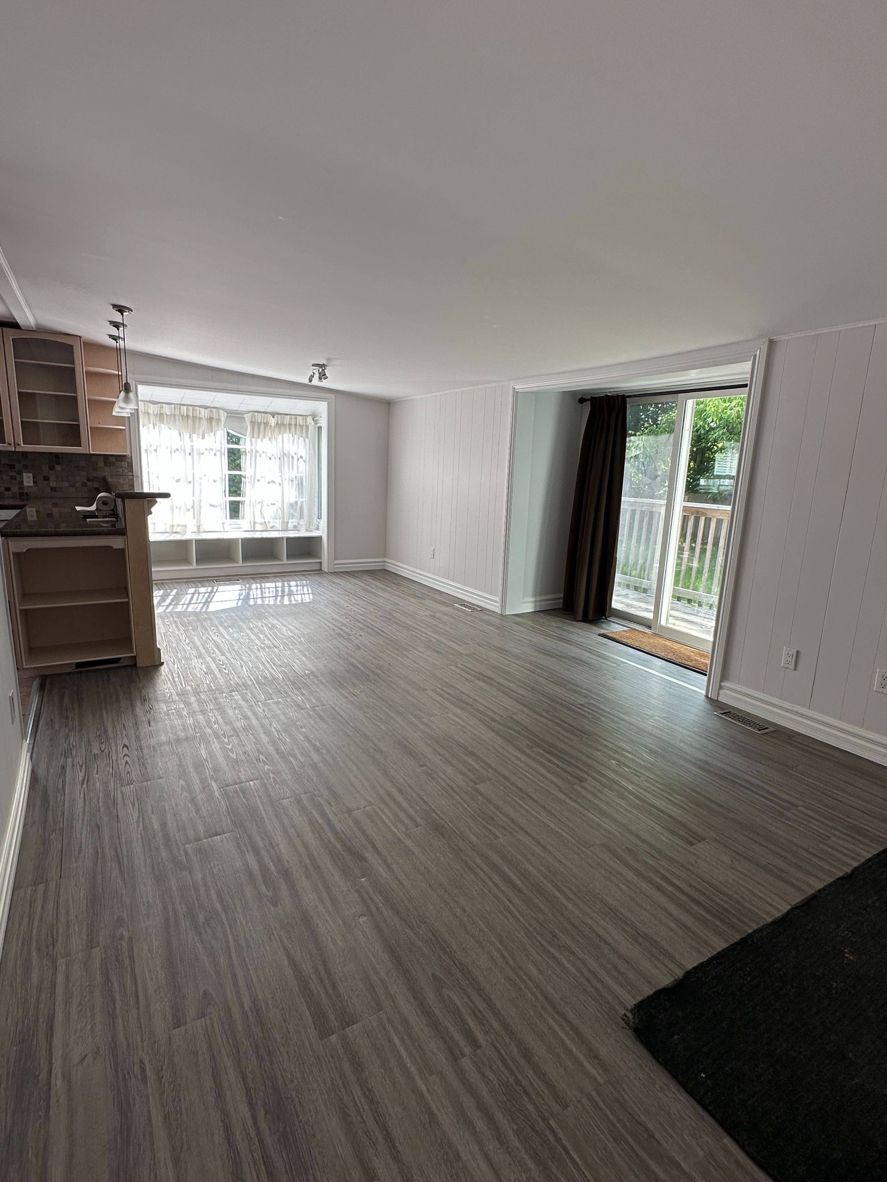 Newmarket, ON L3Y 1H1,325 Andrew ST