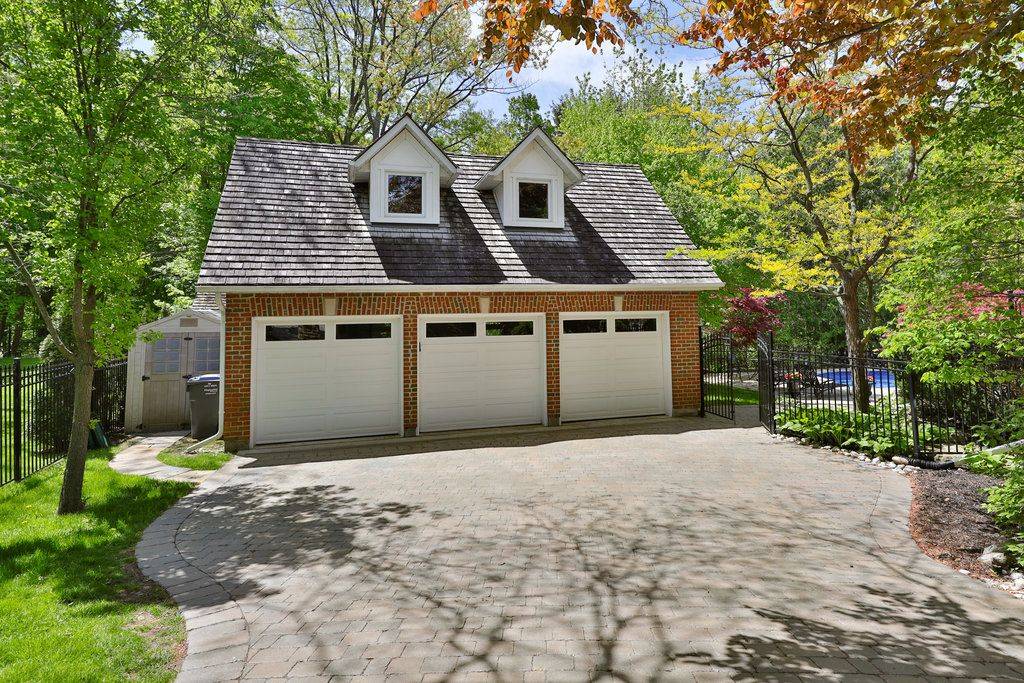 Mississauga, ON L5L 5Z1,3264 Barchester CT