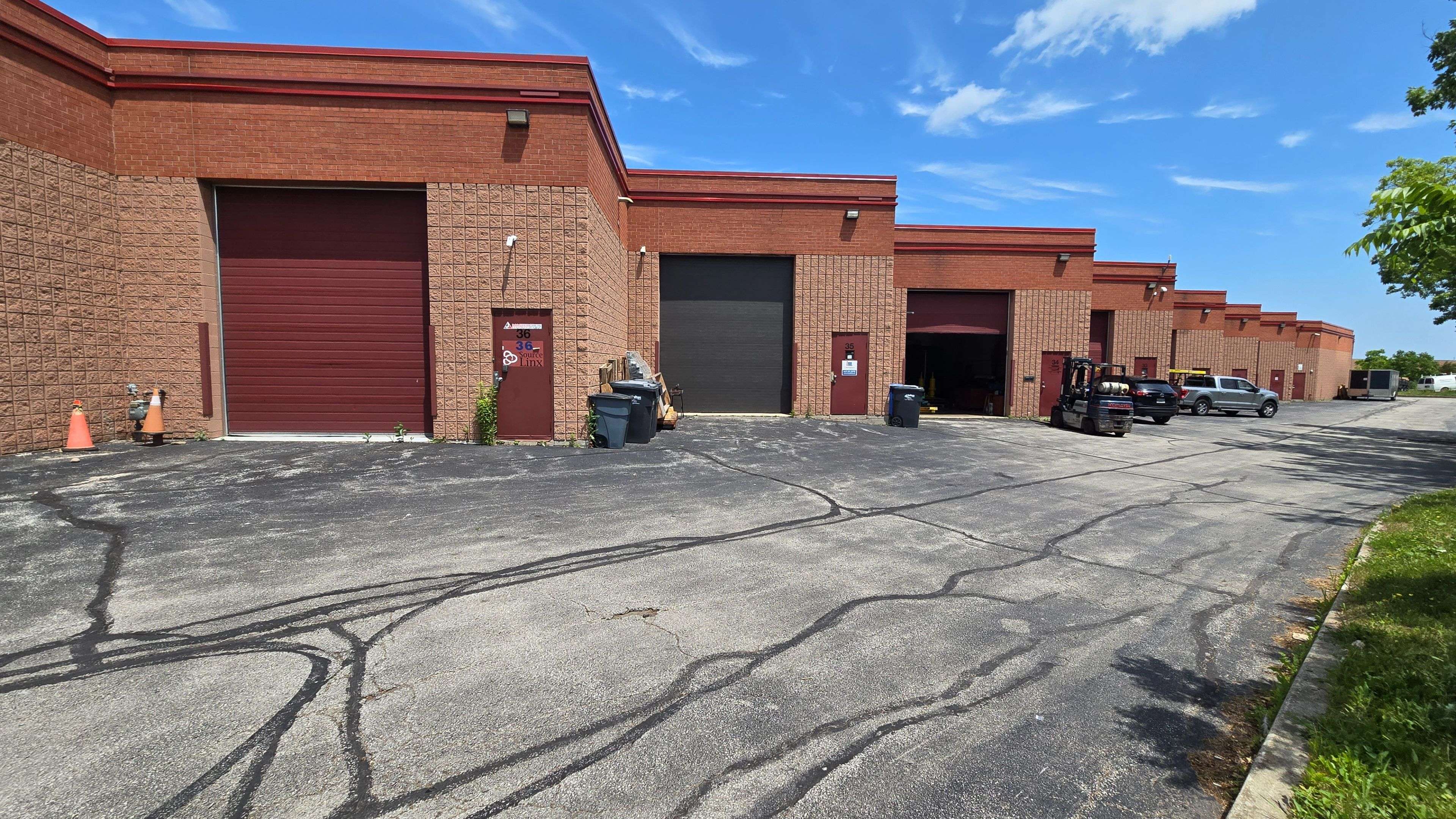 Burlington, ON L7L 6A5,5100 South Service RD #35