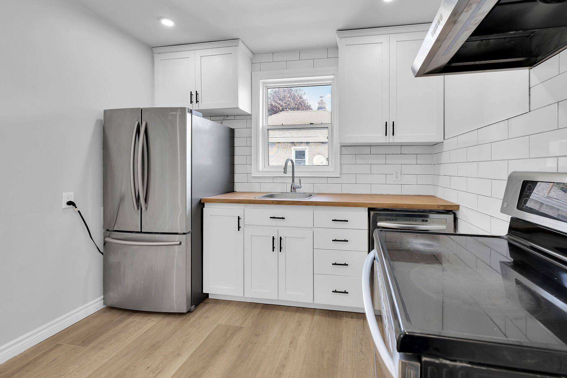 Hamilton, ON L8V 3P4,177 East 31st ST