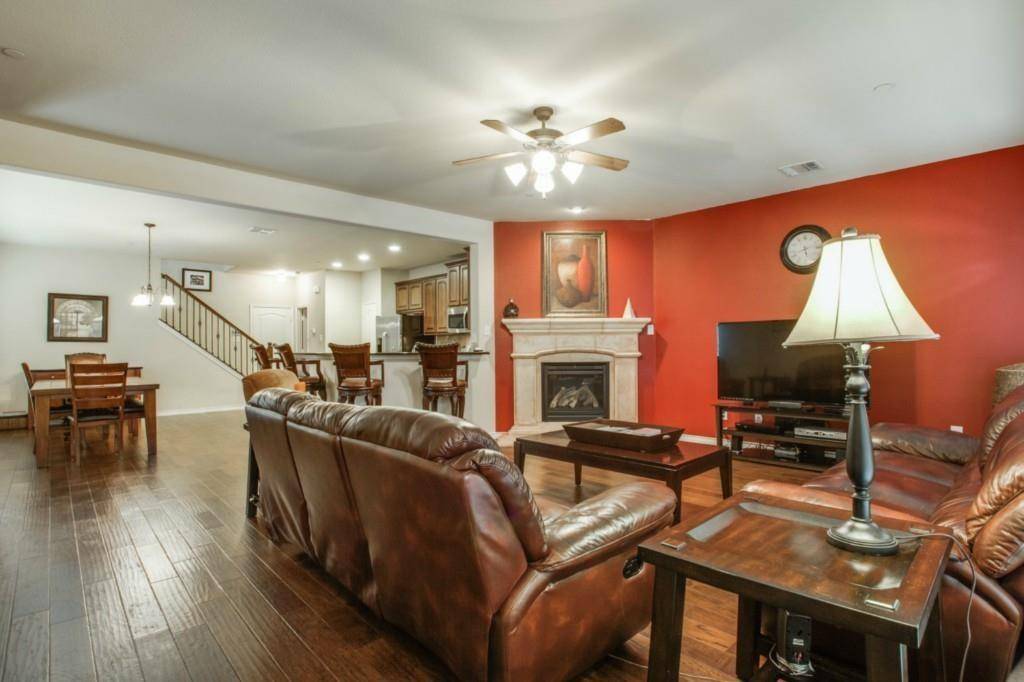Carrollton, TX 75010,4261 Comanche Drive