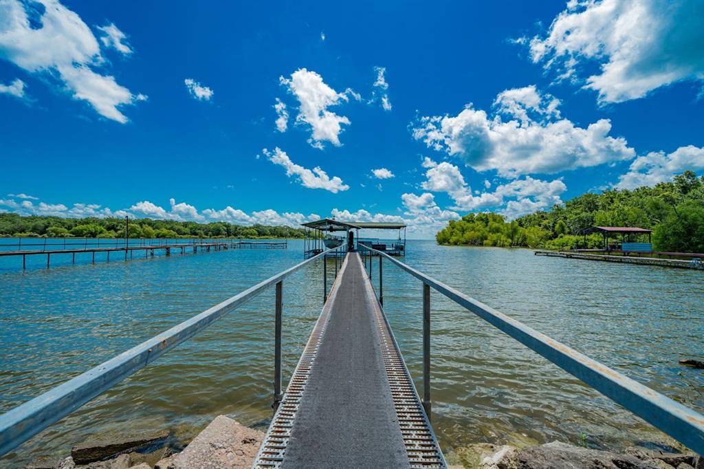Quinlan, TX 75474,9592 Lakeland Loop