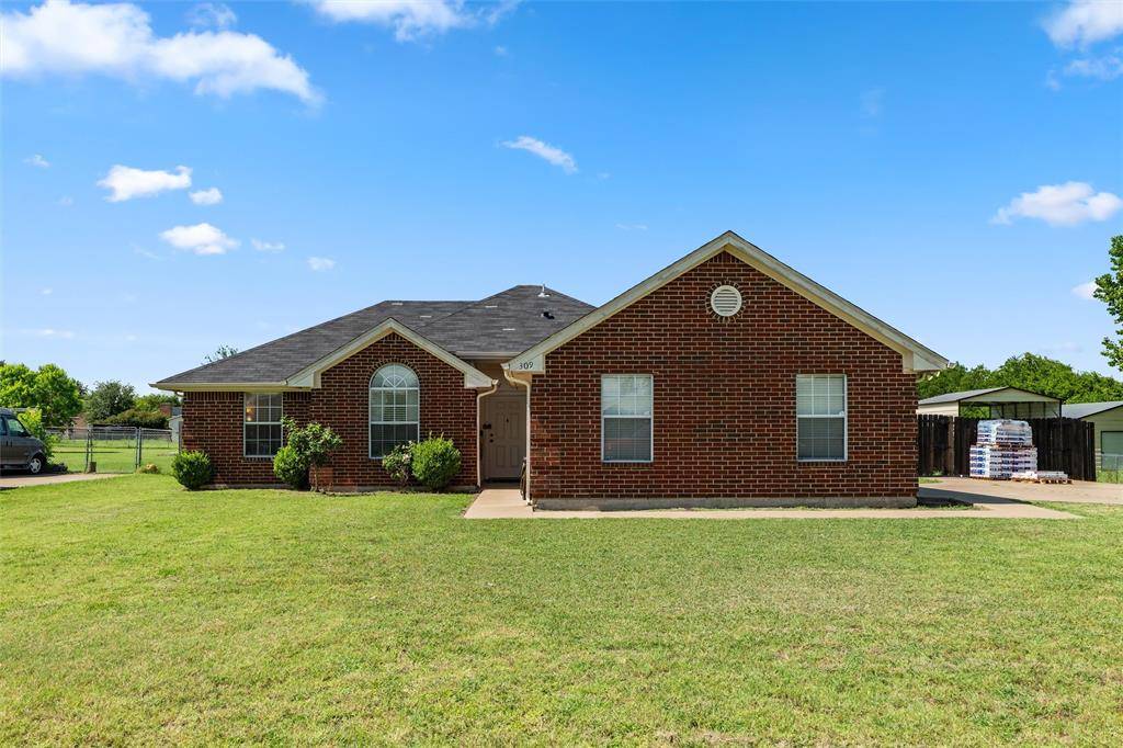 Waxahachie, TX 75165,309 Anita Lane