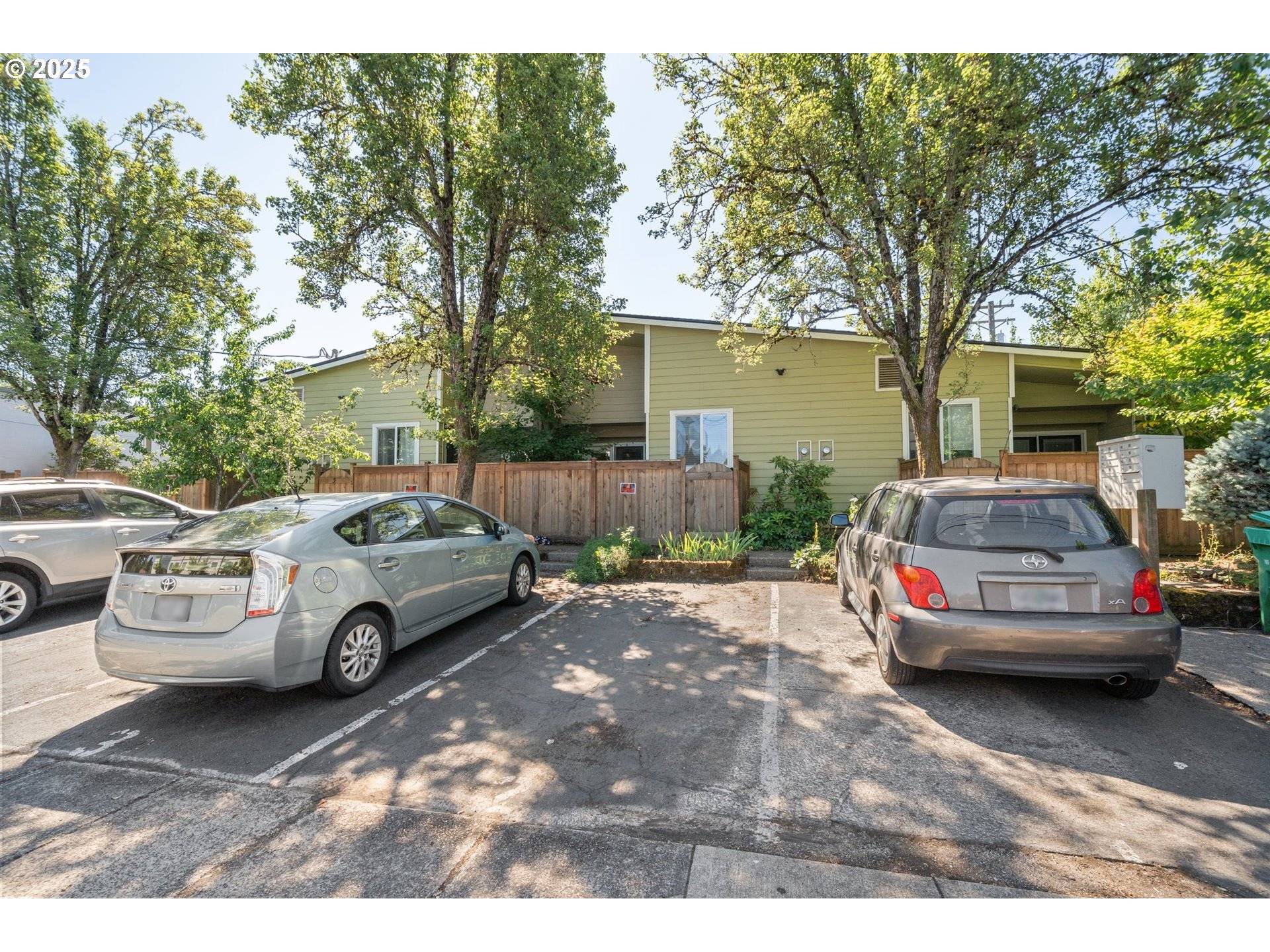 Portland, OR 97203,7302 N NEW YORK AVE #2