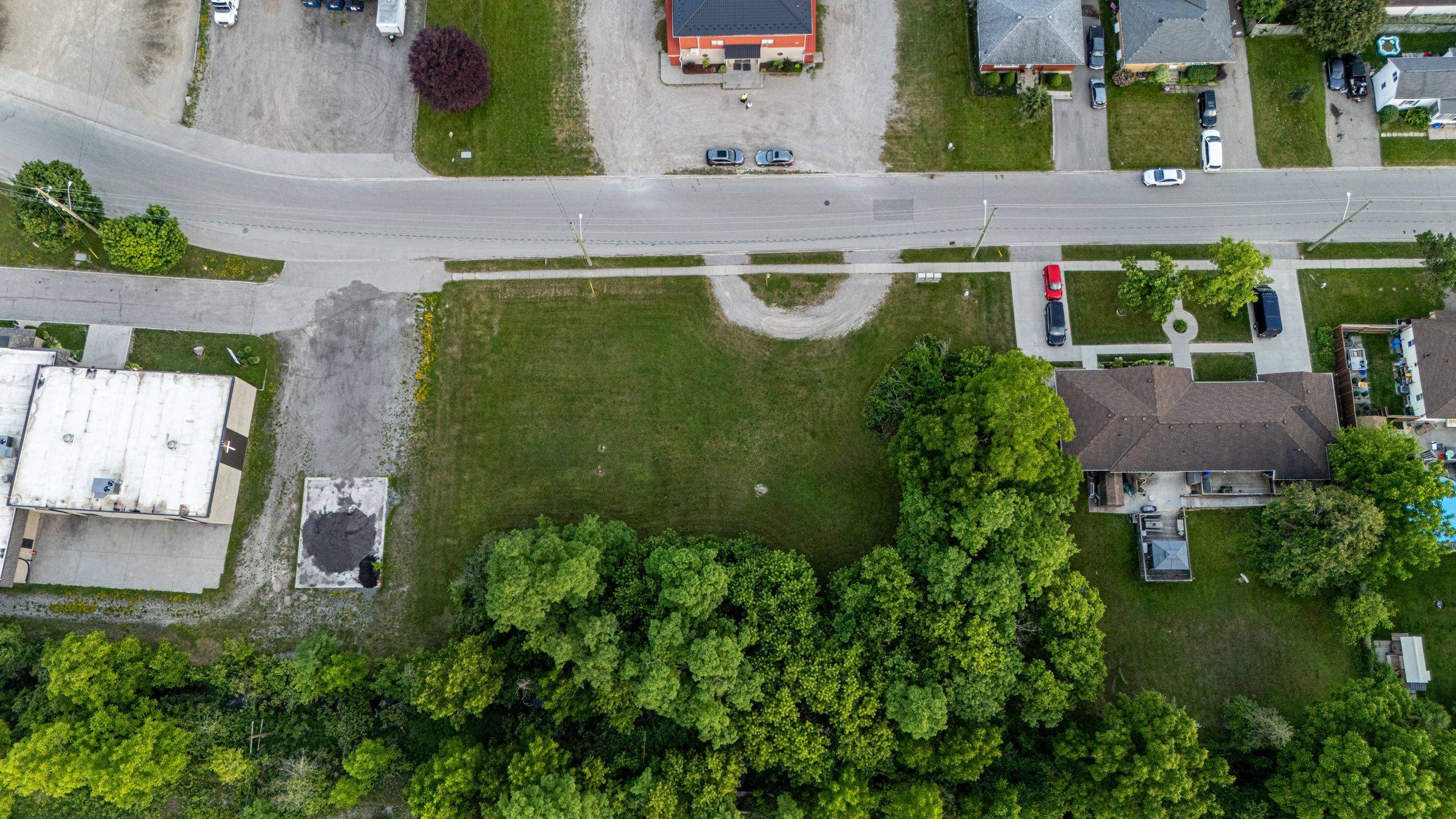 Woodstock, ON N4S 1Y8,877 Dufferin ST
