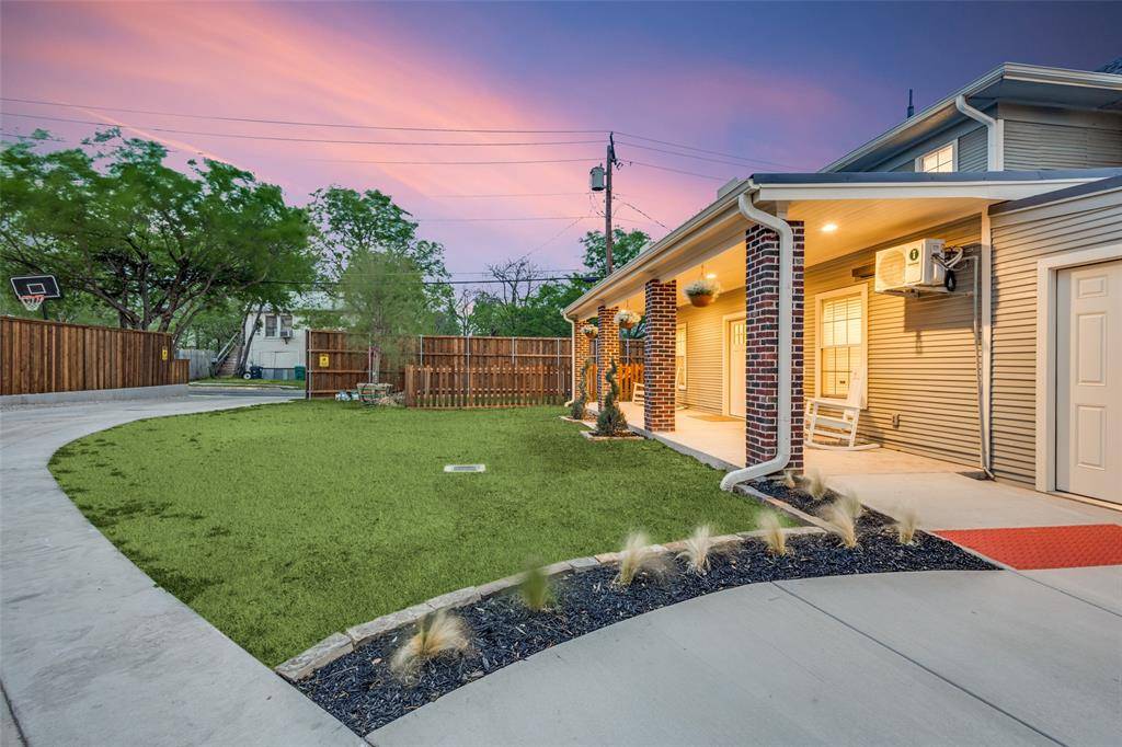 Denton, TX 76209,521 Texas Street